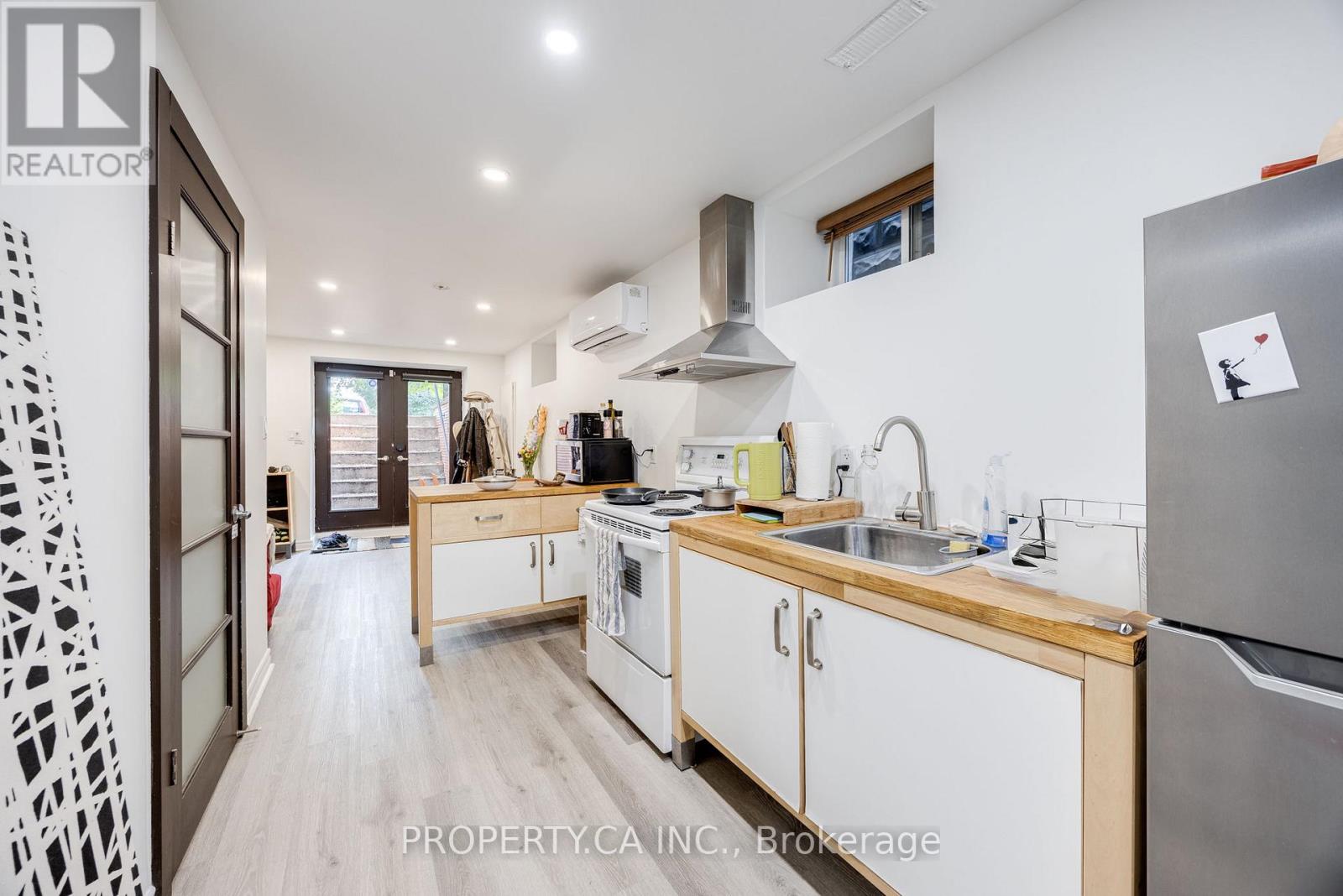 14 Bellwoods Avenue, Toronto, Ontario  M6J 2P4 - Photo 10 - C12577546