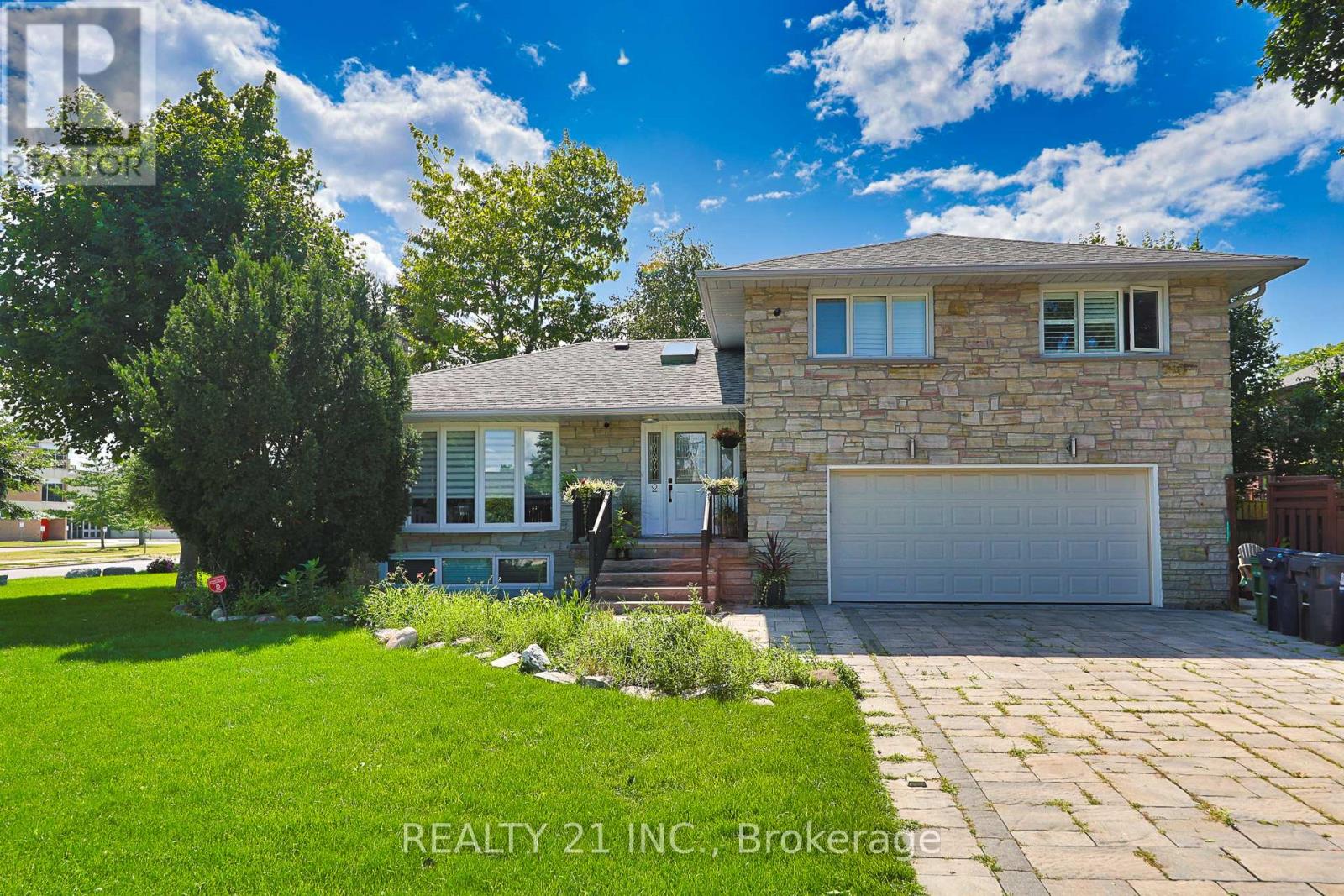 2 CHANCERY LANE, Toronto, Ontario