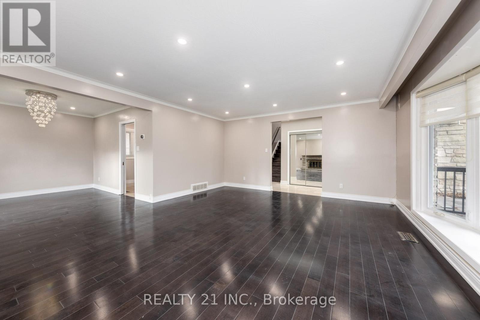 2 Chancery Lane, Toronto, Ontario  M1E 1M7 - Photo 4 - E12577480