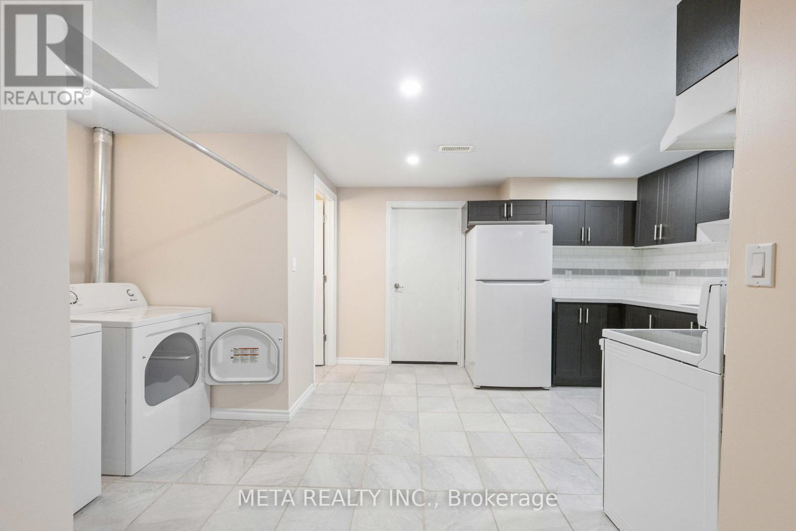 (Bsmt) - 220 Bassett Boulevard, Whitby, Ontario  L1R 1G3 - Photo 23 - E12577488