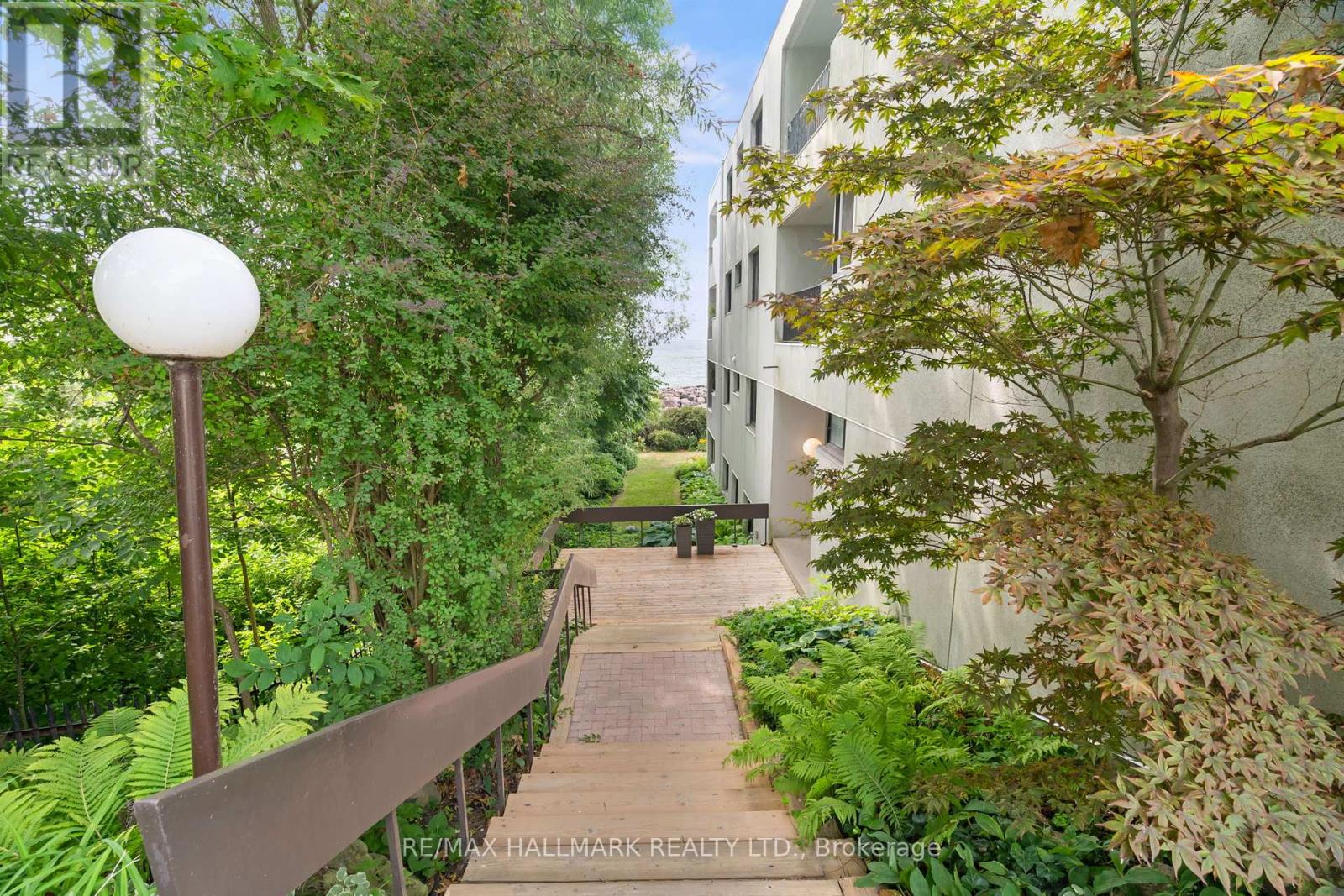 6 - 2 Nursewood Road, Toronto, Ontario  M4E 3R8 - Photo 2 - E12577514