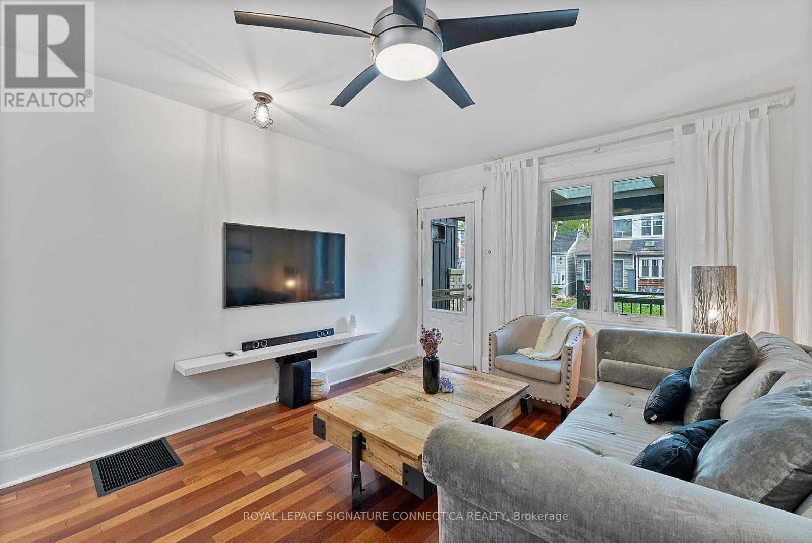 7 Norway Avenue, Toronto, Ontario  M4L 1P7 - Photo 4 - E12577536