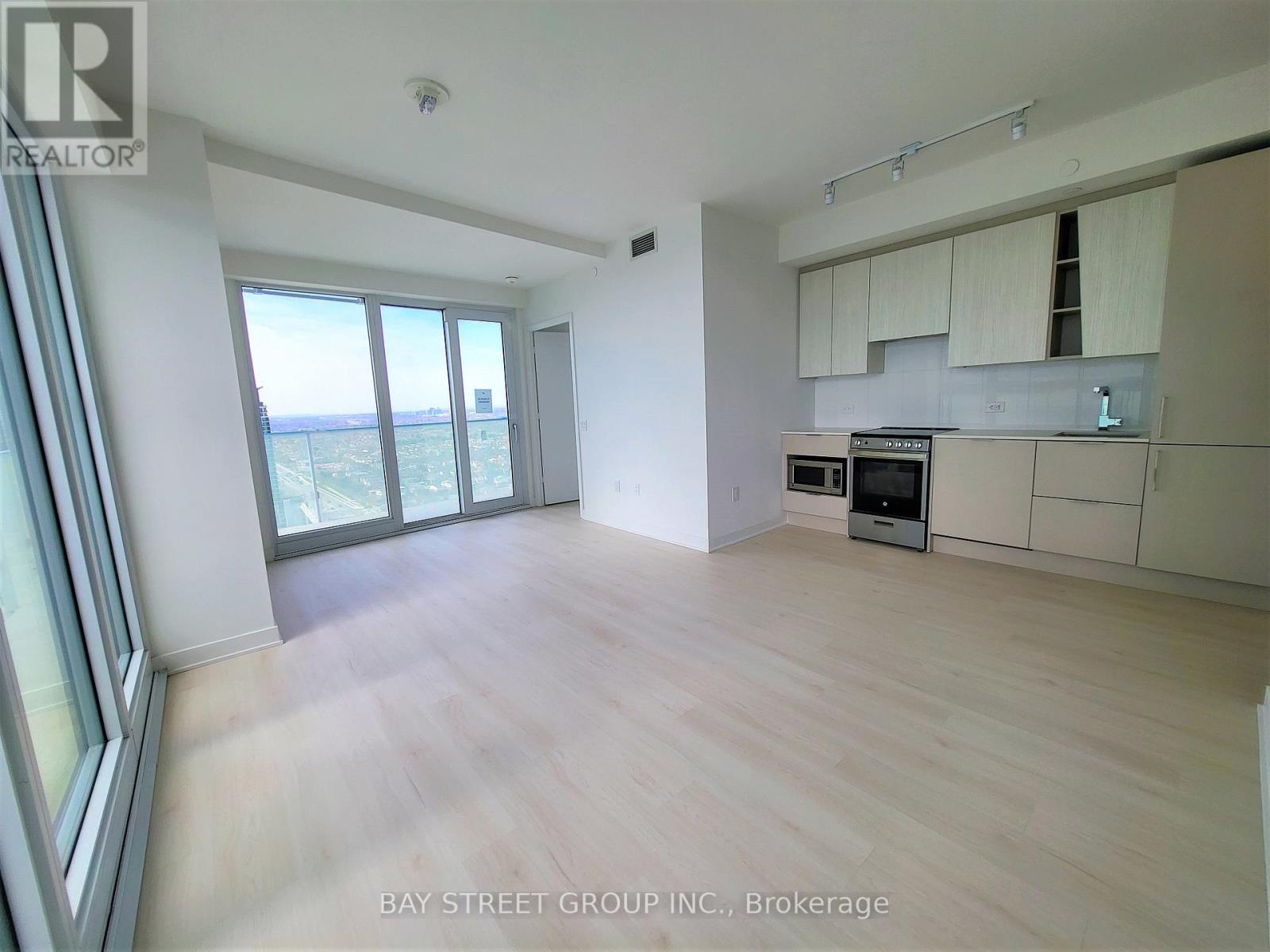 2504 - 3900 Confederation Parkway, Mississauga, Ontario  L5B 0M3 - Photo 16 - W12577486