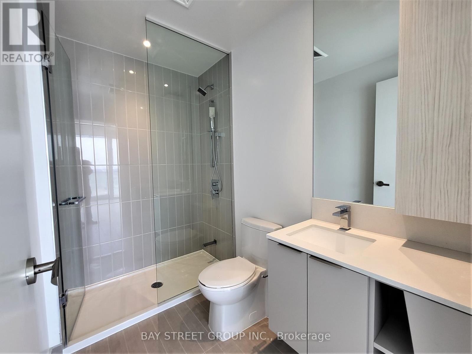 2504 - 3900 Confederation Parkway, Mississauga, Ontario  L5B 0M3 - Photo 21 - W12577486