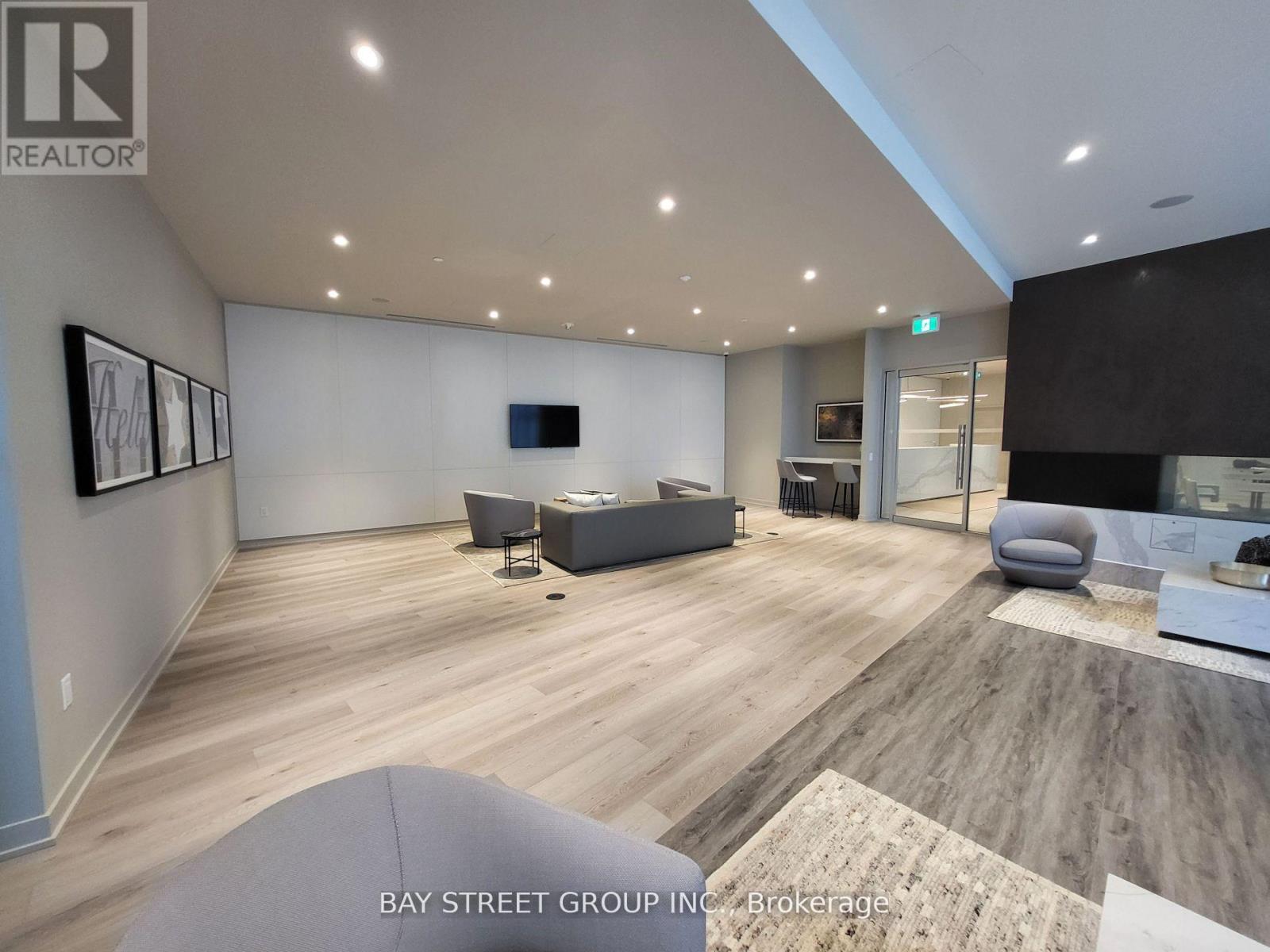 2504 - 3900 Confederation Parkway, Mississauga, Ontario  L5B 0M3 - Photo 28 - W12577486