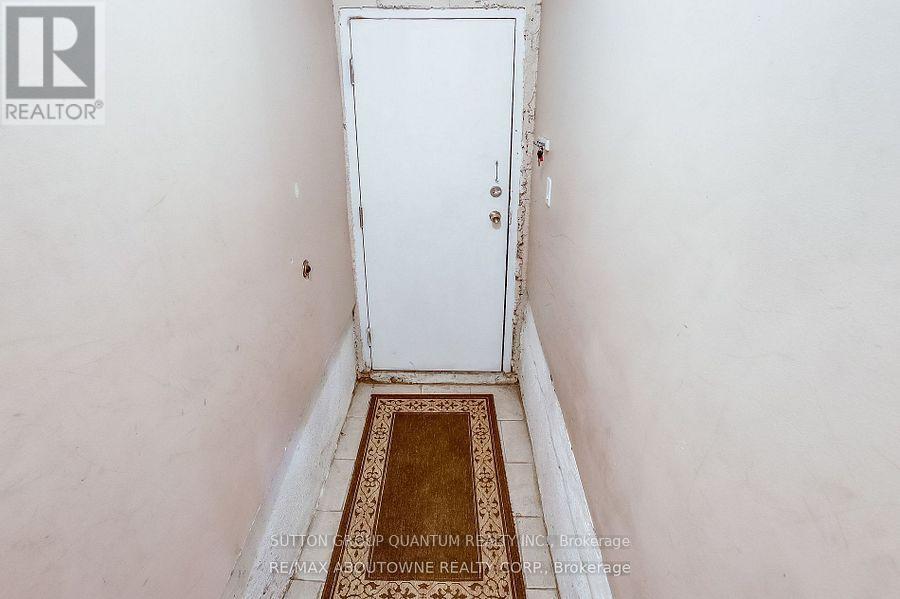 29 - 1055 Shawnmarr Road, Mississauga, Ontario  L5H 3V2 - Photo 22 - W12577520