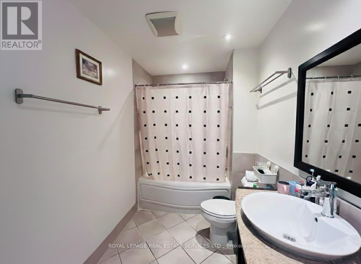 Upper - 162 Chalfield Lane, Mississauga, Ontario  L4Z 1L3 - Photo 15 - W12577532