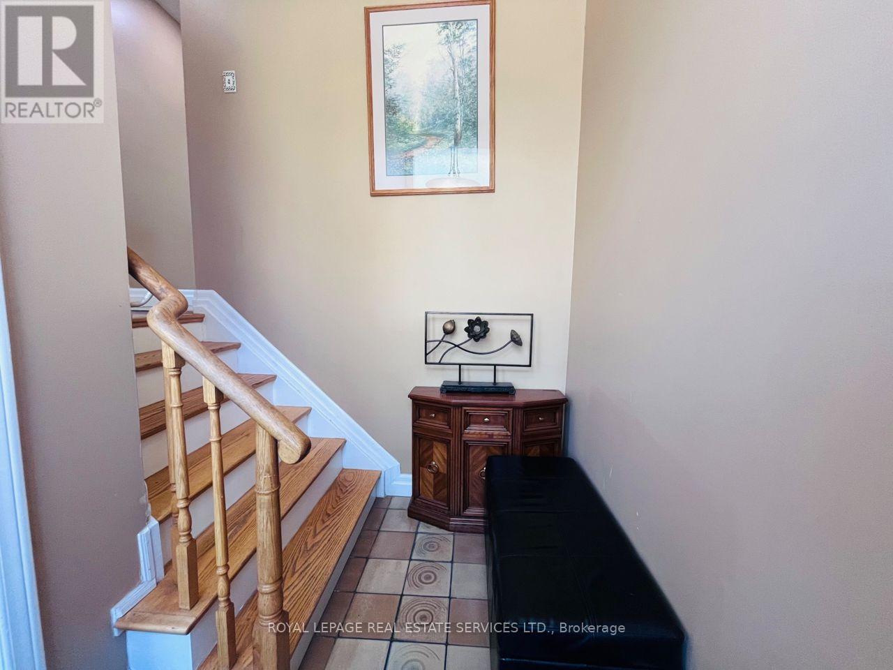 Upper - 162 Chalfield Lane, Mississauga, Ontario  L4Z 1L3 - Photo 3 - W12577532