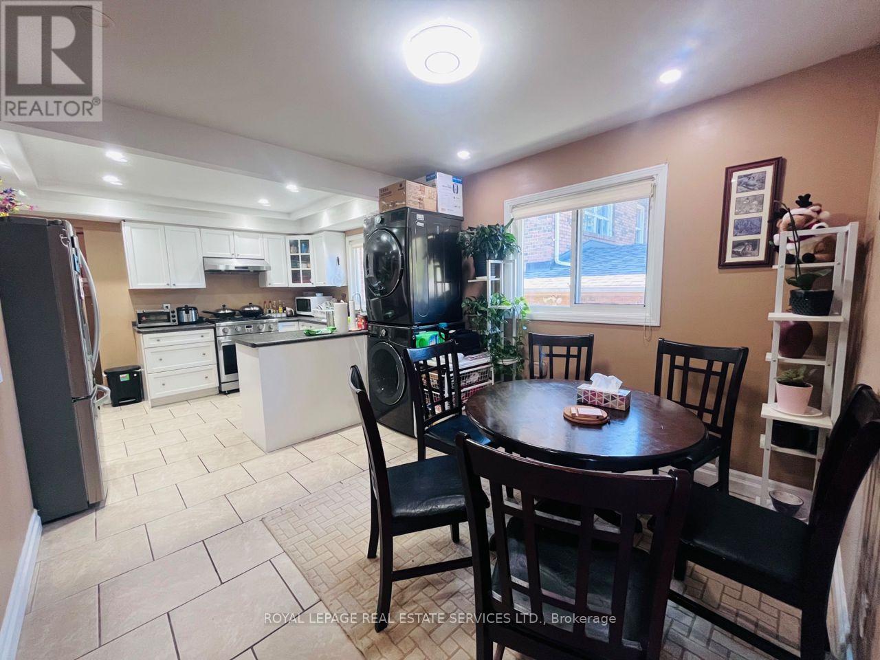 Upper - 162 Chalfield Lane, Mississauga, Ontario  L4Z 1L3 - Photo 6 - W12577532