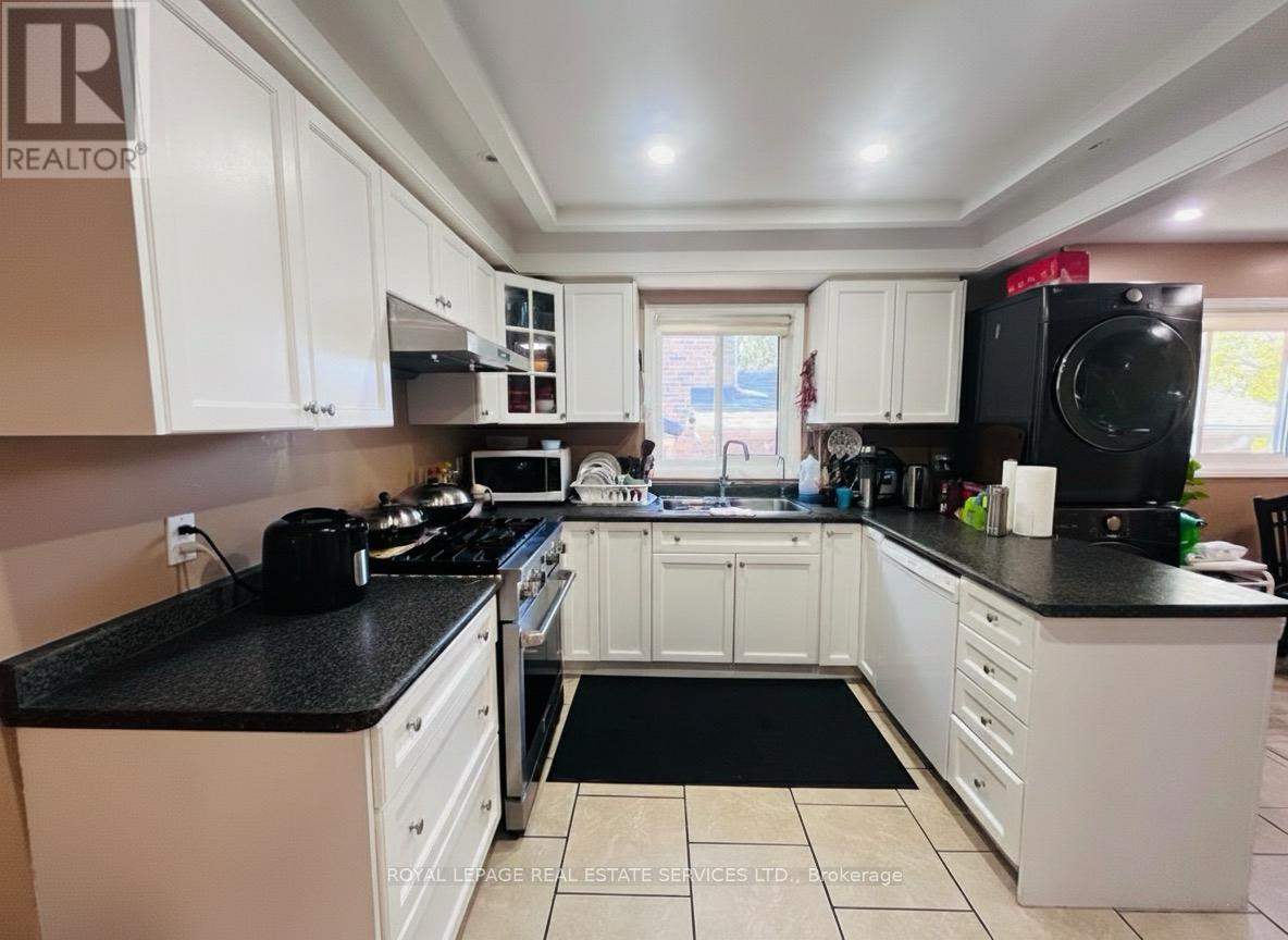 Upper - 162 Chalfield Lane, Mississauga, Ontario  L4Z 1L3 - Photo 8 - W12577532