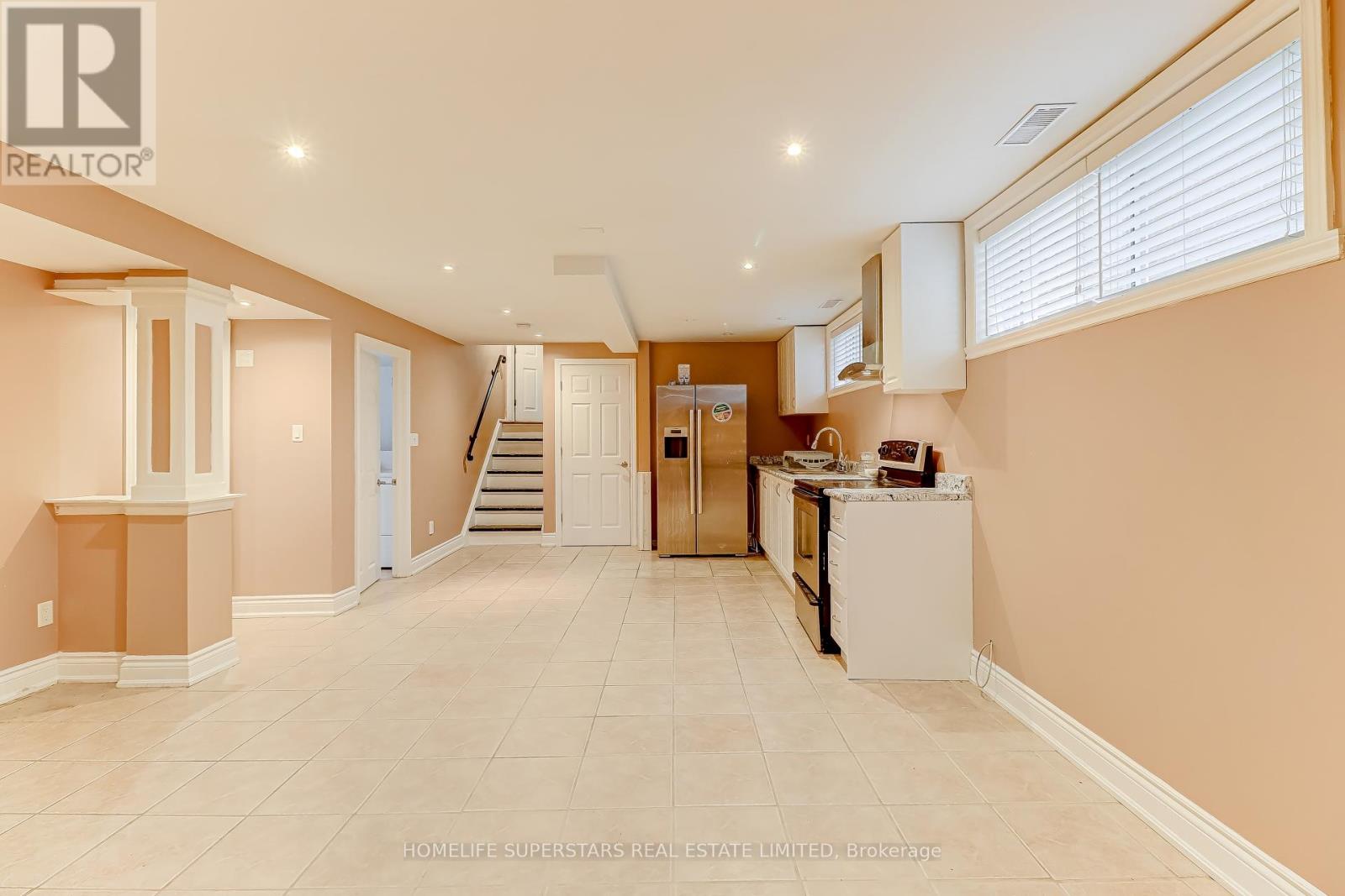 1413 Safeway Crescent, Mississauga, Ontario  L4X 1H8 - Photo 25 - W12577544