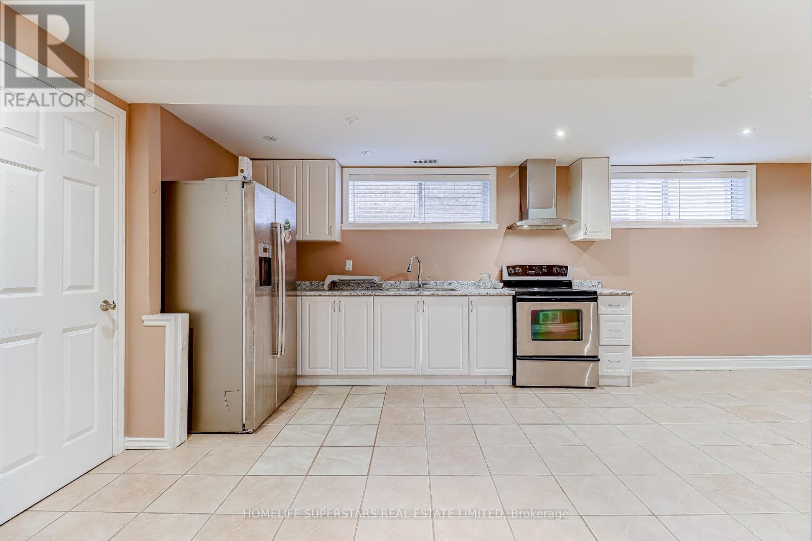 1413 Safeway Crescent, Mississauga, Ontario  L4X 1H8 - Photo 28 - W12577544