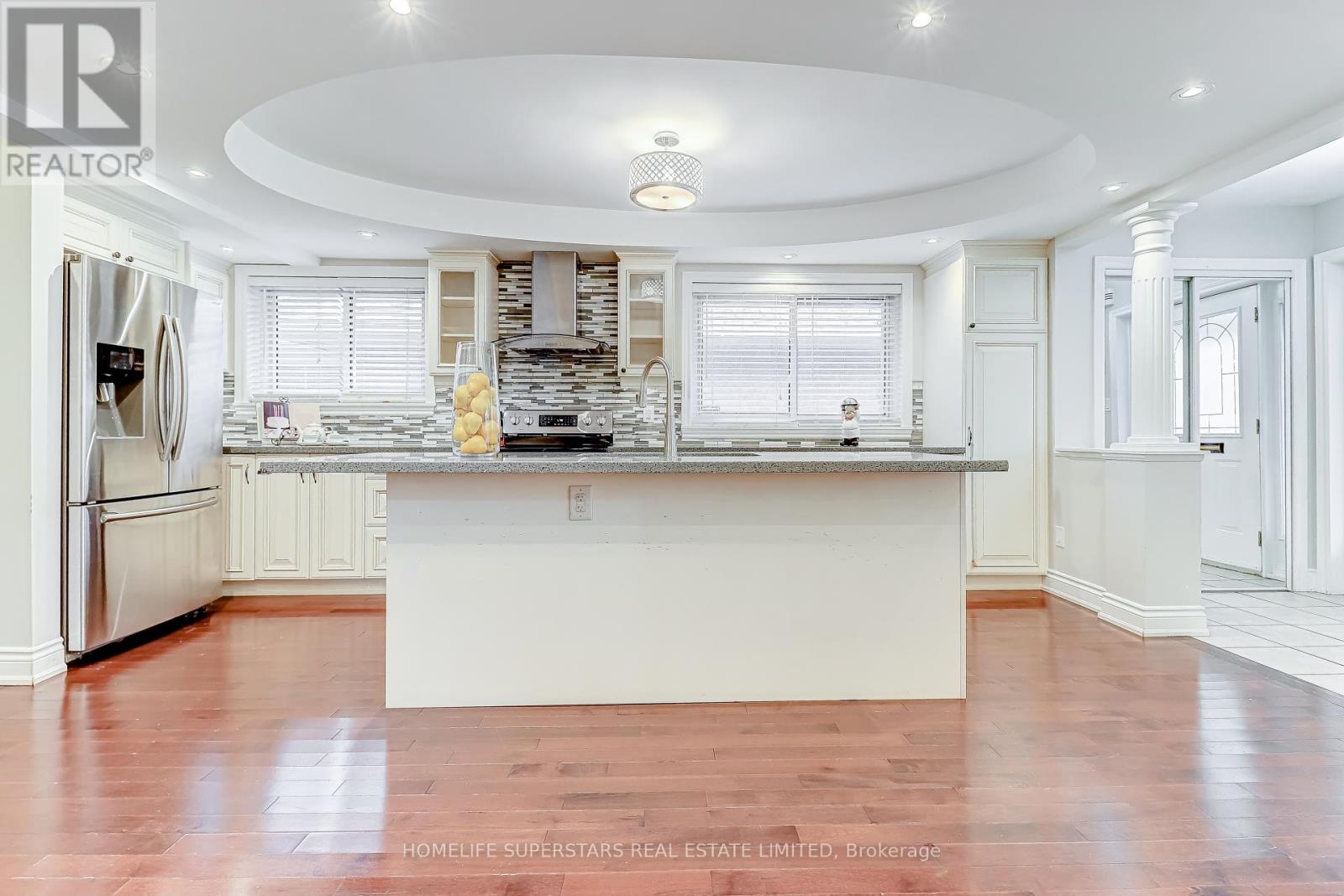 1413 Safeway Crescent, Mississauga, Ontario  L4X 1H8 - Photo 7 - W12577544