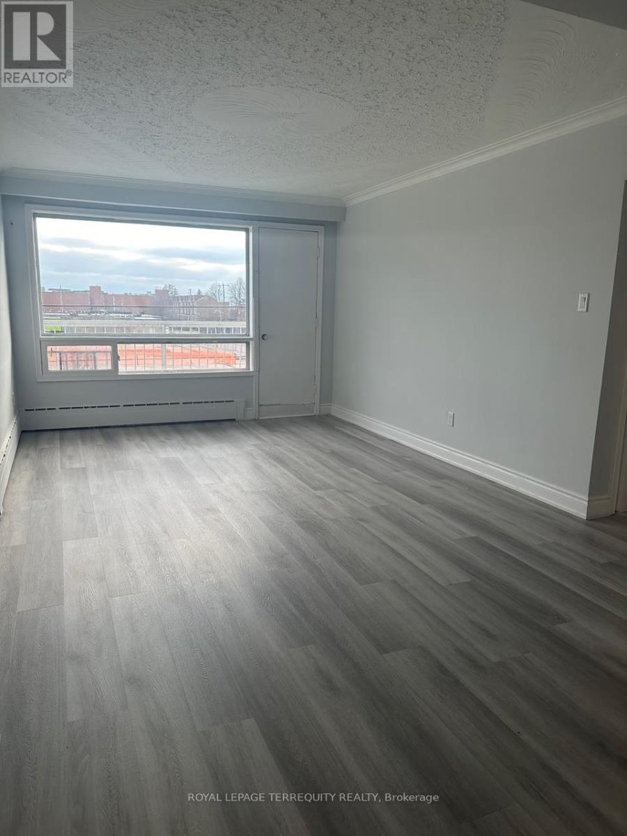 3 - 132 PORTLAND STREET, Toronto, Ontario