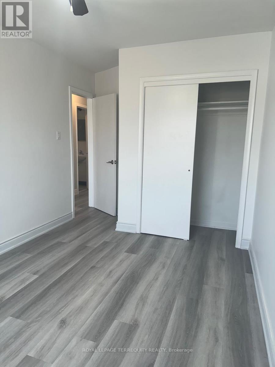 3 - 132 Portland Street, Toronto, Ontario  M8Y 1B2 - Photo 9 - W12577560