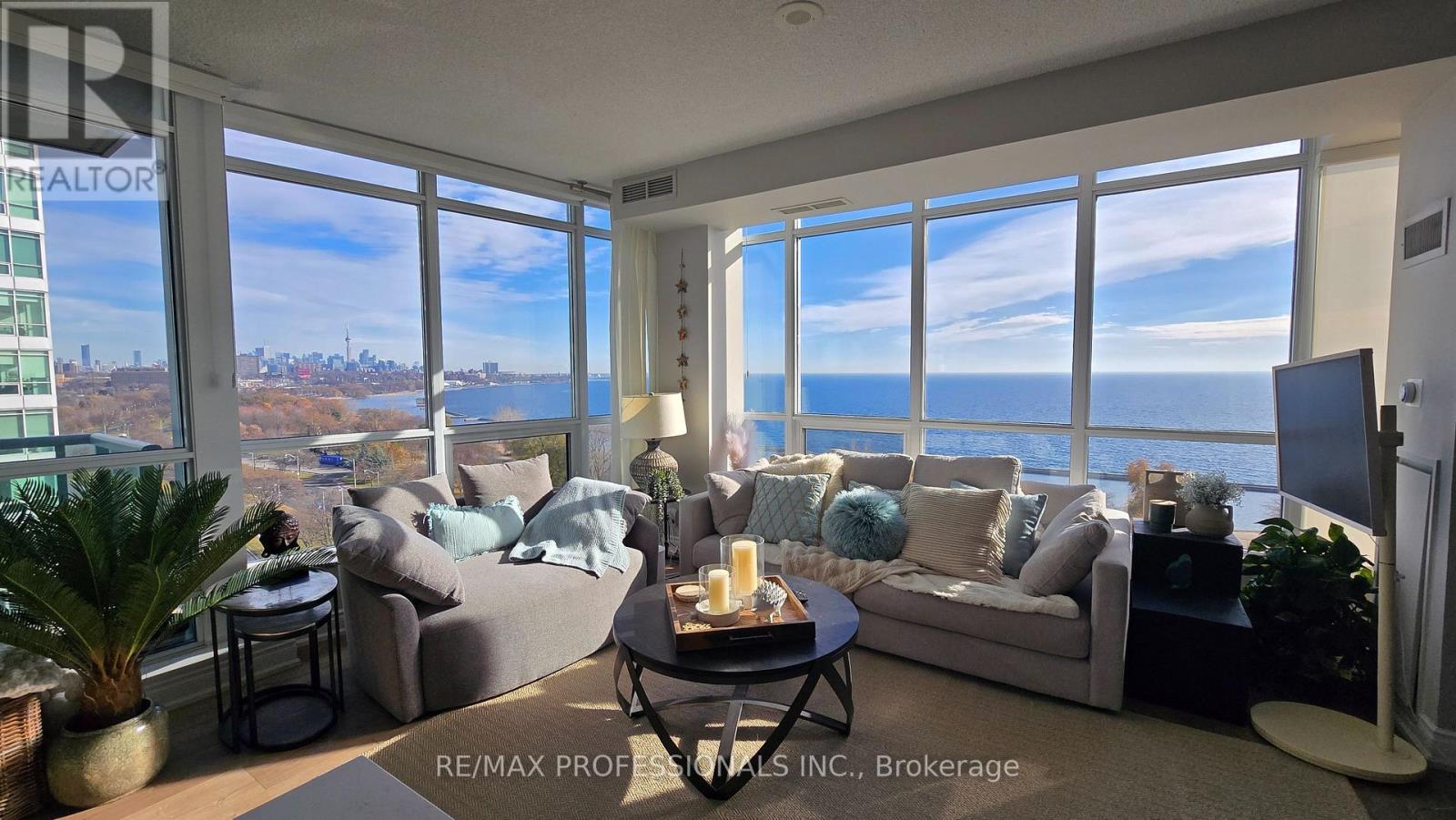 1107 - 1910 LAKE SHORE BOULEVARD W, Toronto, Ontario