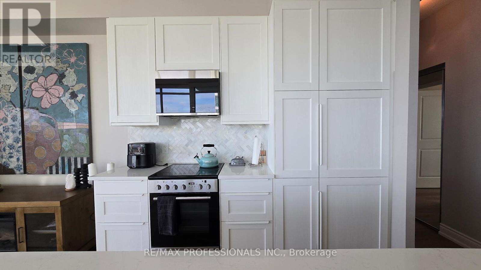 1107 - 1910 Lake Shore Boulevard W, Toronto, Ontario  M6S 1A2 - Photo 13 - W12577562