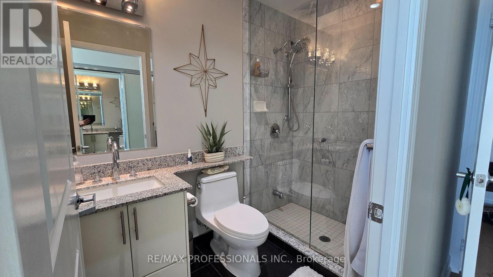 1107 - 1910 Lake Shore Boulevard W, Toronto, Ontario  M6S 1A2 - Photo 21 - W12577562