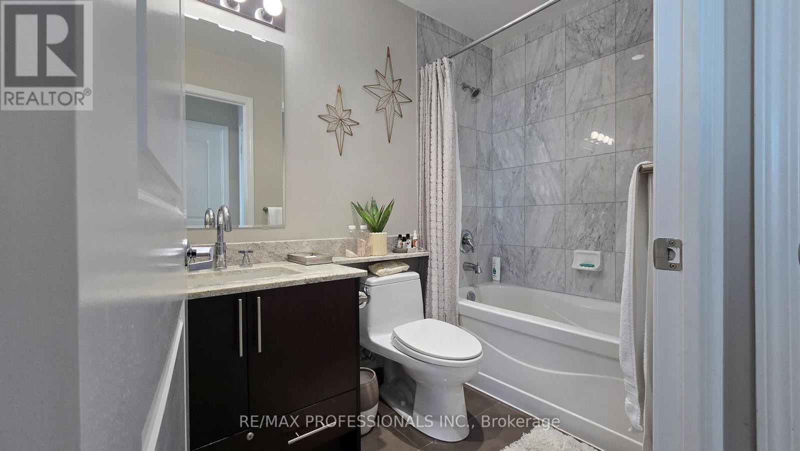 1107 - 1910 Lake Shore Boulevard W, Toronto, Ontario  M6S 1A2 - Photo 26 - W12577562