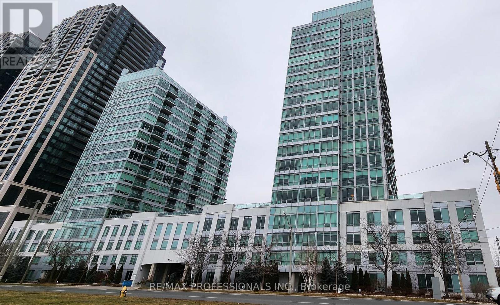 1107 - 1910 Lake Shore Boulevard W, Toronto, Ontario  M6S 1A2 - Photo 3 - W12577562