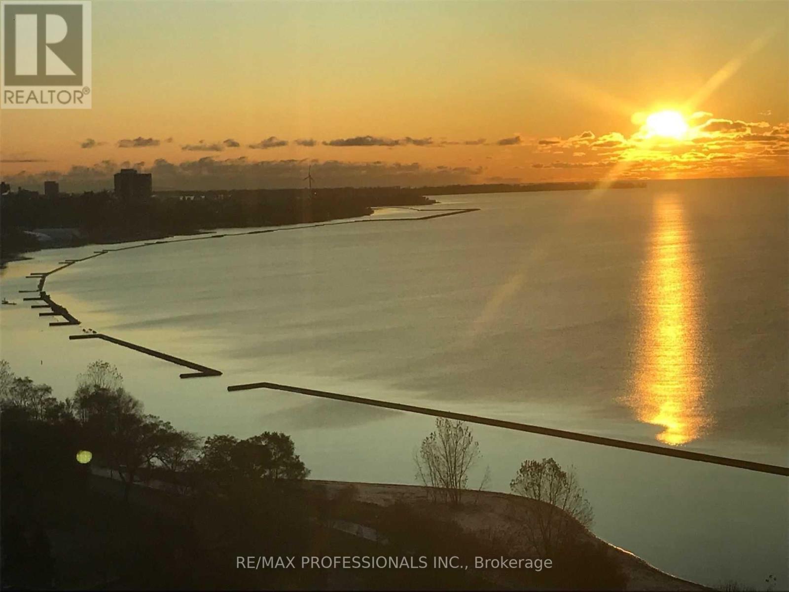 1107 - 1910 Lake Shore Boulevard W, Toronto, Ontario  M6S 1A2 - Photo 33 - W12577562