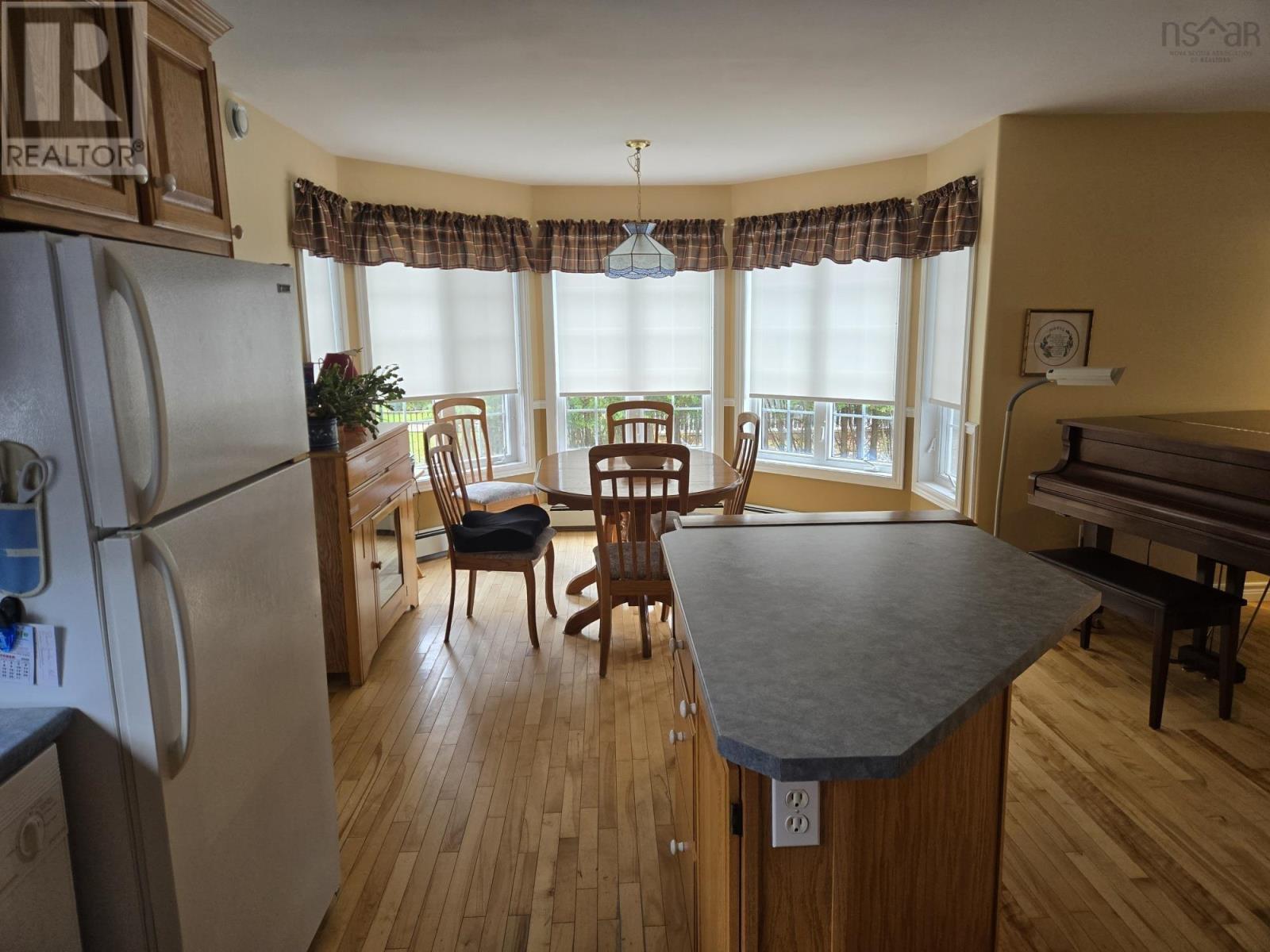 40 Silverwood Dr., Valley, Nova Scotia  B2N 6Y6 - Photo 4 - 202524006