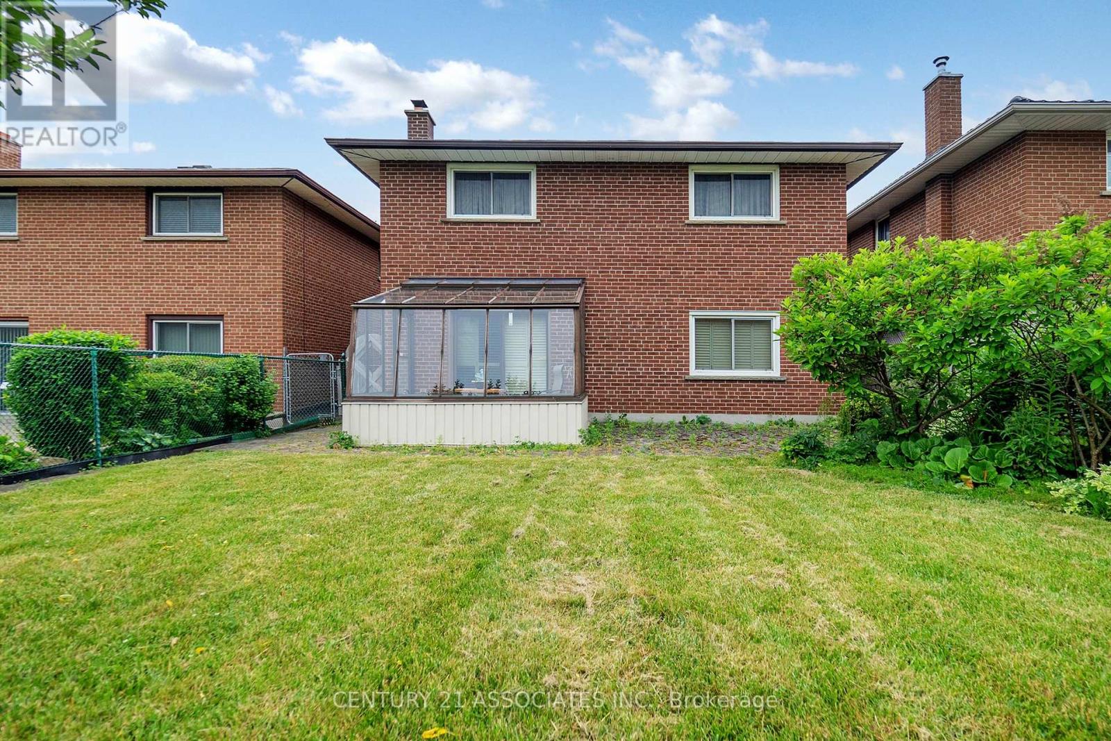 1217 Alexandra Avenue, Mississauga, Ontario  L5E 2A4 - Photo 32 - W12475265