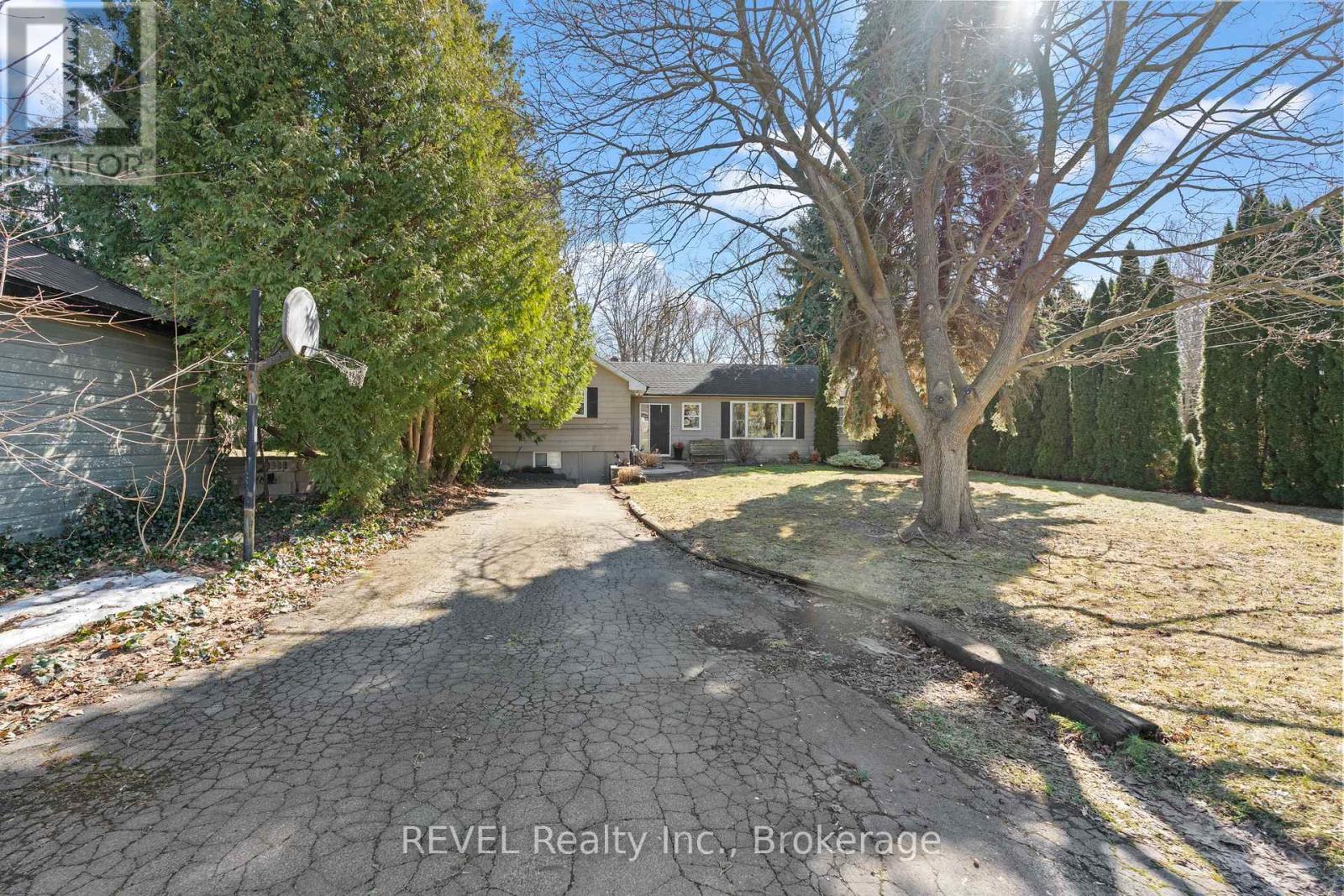 639 Penner Street, Niagara-On-The-Lake, Ontario  L0S 1T0 - Photo 28 - X12577584