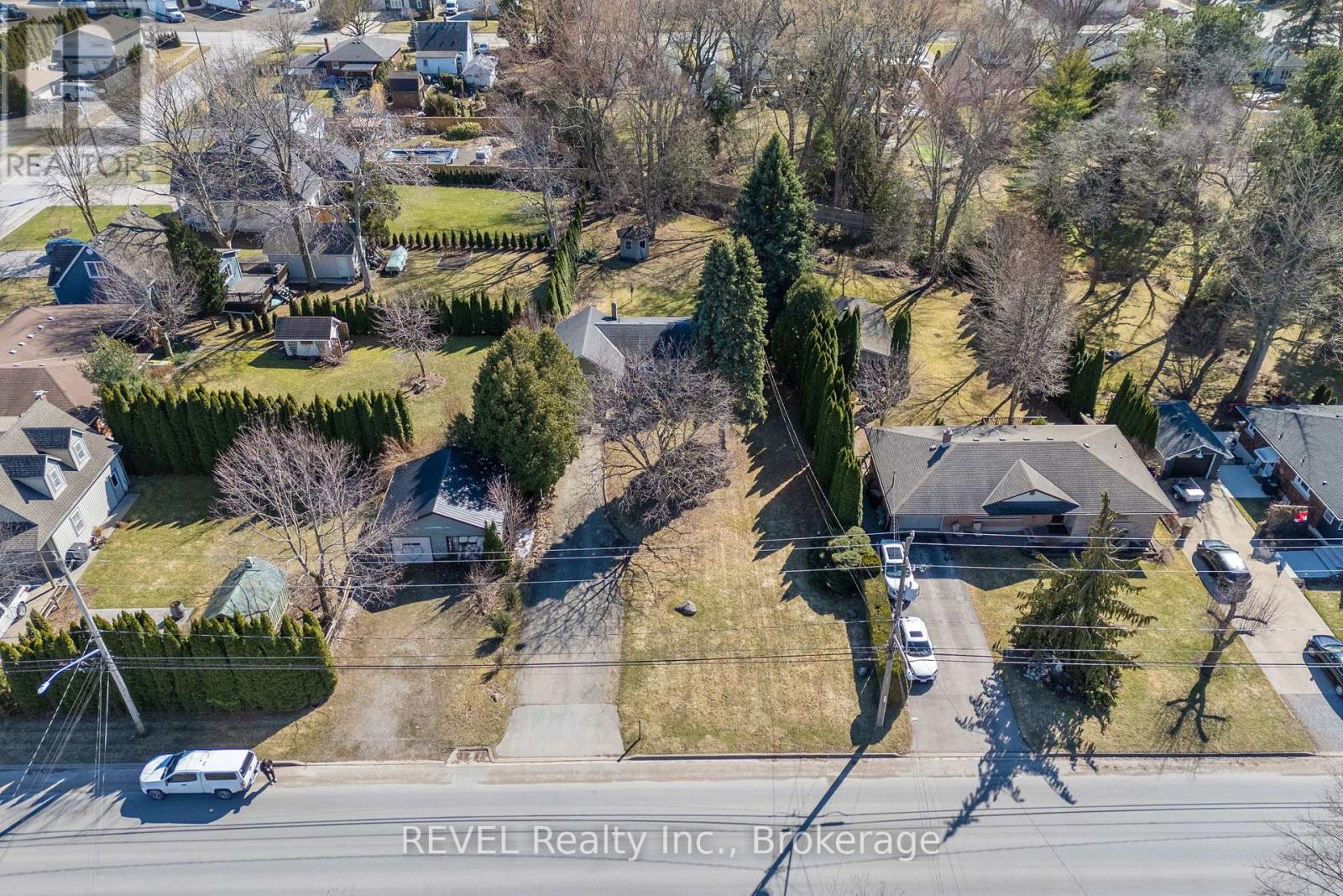 639 Penner Street, Niagara-On-The-Lake, Ontario  L0S 1T0 - Photo 31 - X12577584