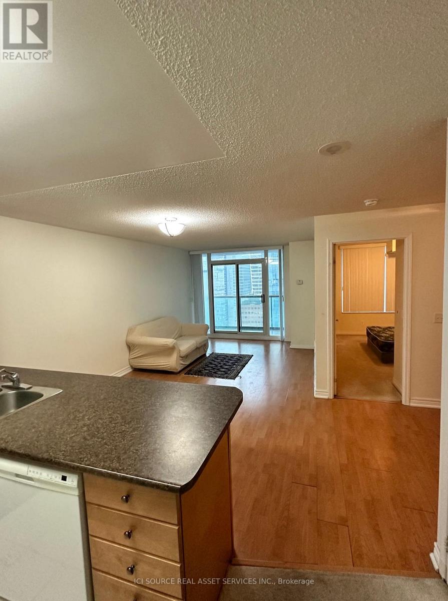 2605 - 30 Grand Trunk Crescent, Toronto, Ontario  M5J 3A4 - Photo 2 - C12577576