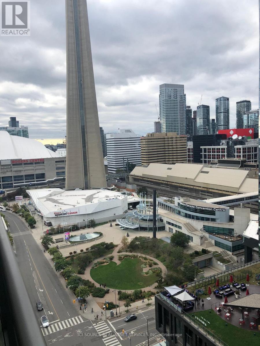 2605 - 30 Grand Trunk Crescent, Toronto, Ontario  M5J 3A4 - Photo 3 - C12577576