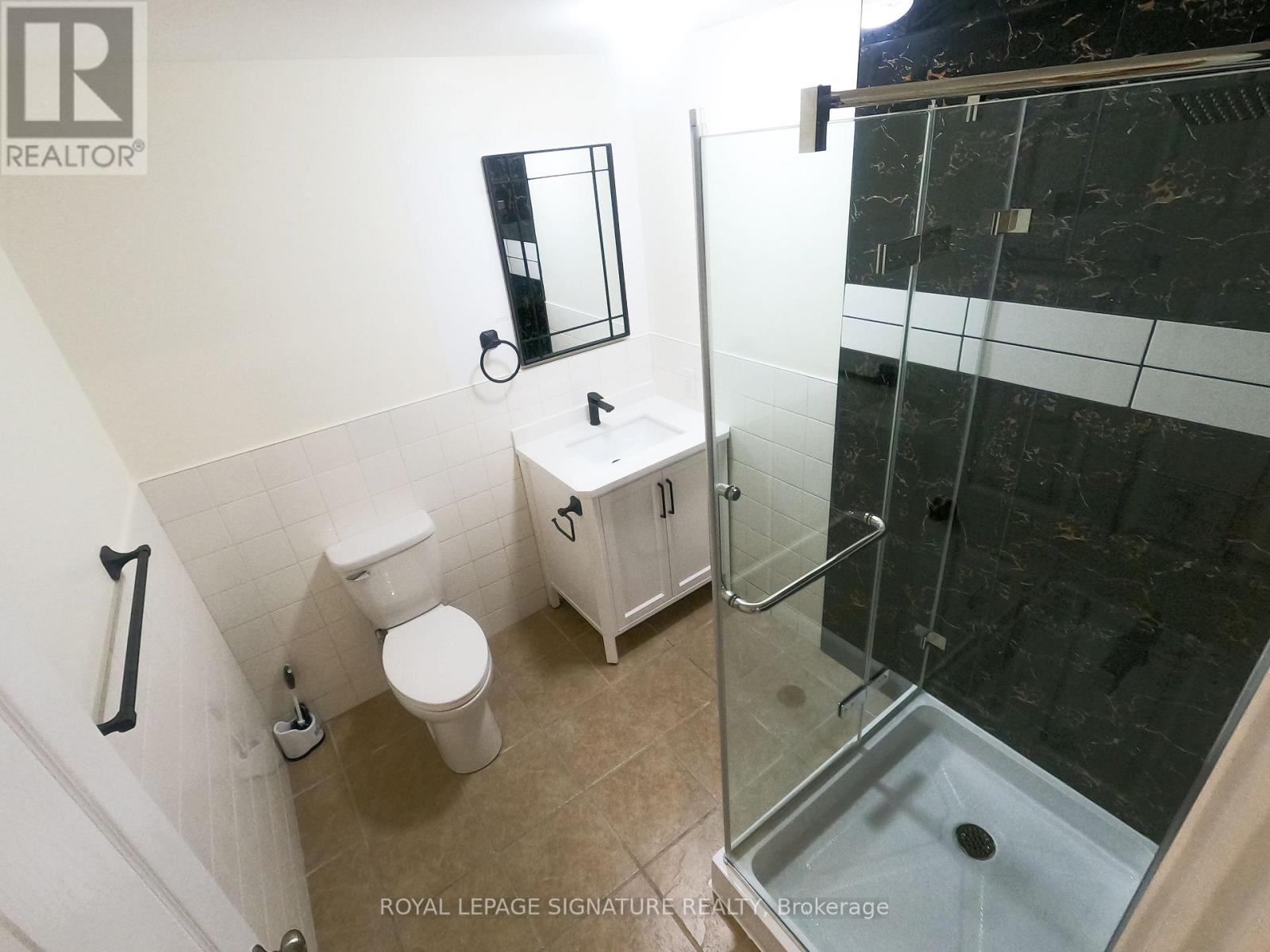 47 Lake Crescent, Barrie, Ontario  L4N 6A7 - Photo 18 - S12408634