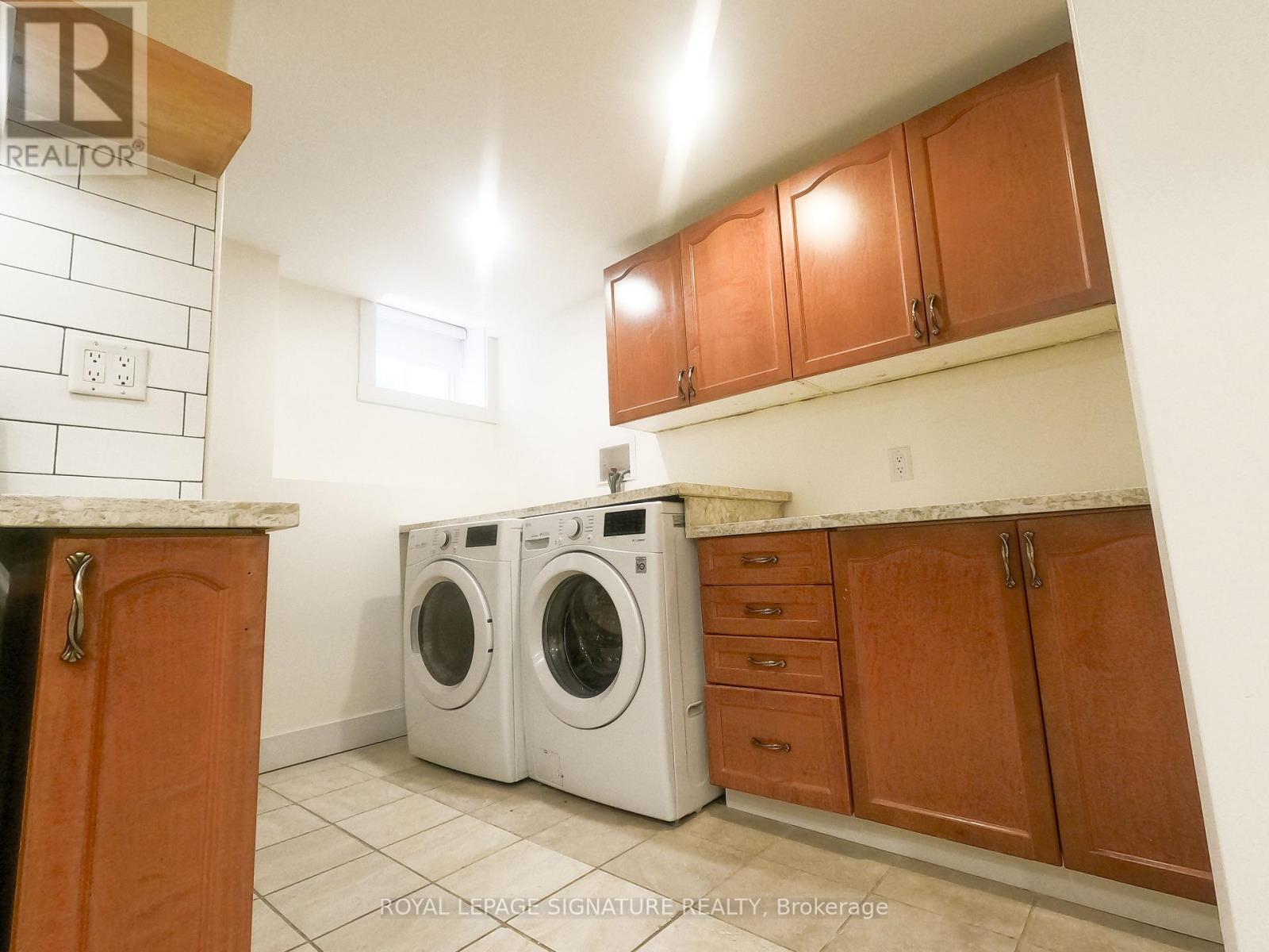 47 Lake Crescent, Barrie, Ontario  L4N 6A7 - Photo 5 - S12408634