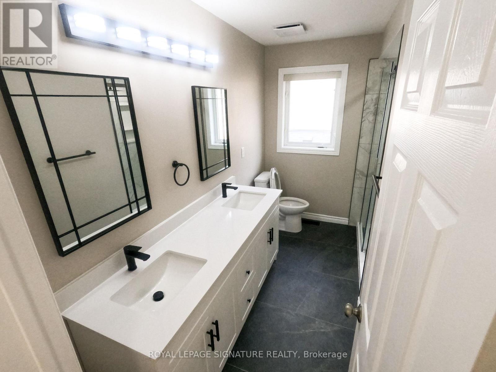 47 Lake Crescent, Barrie, Ontario  L4N 6A7 - Photo 10 - S12408634