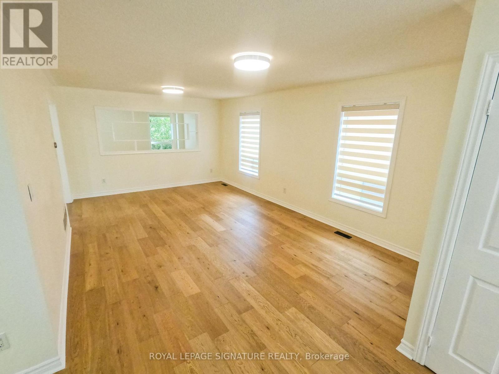 47 Lake Crescent, Barrie, Ontario  L4N 6A7 - Photo 6 - S12408634