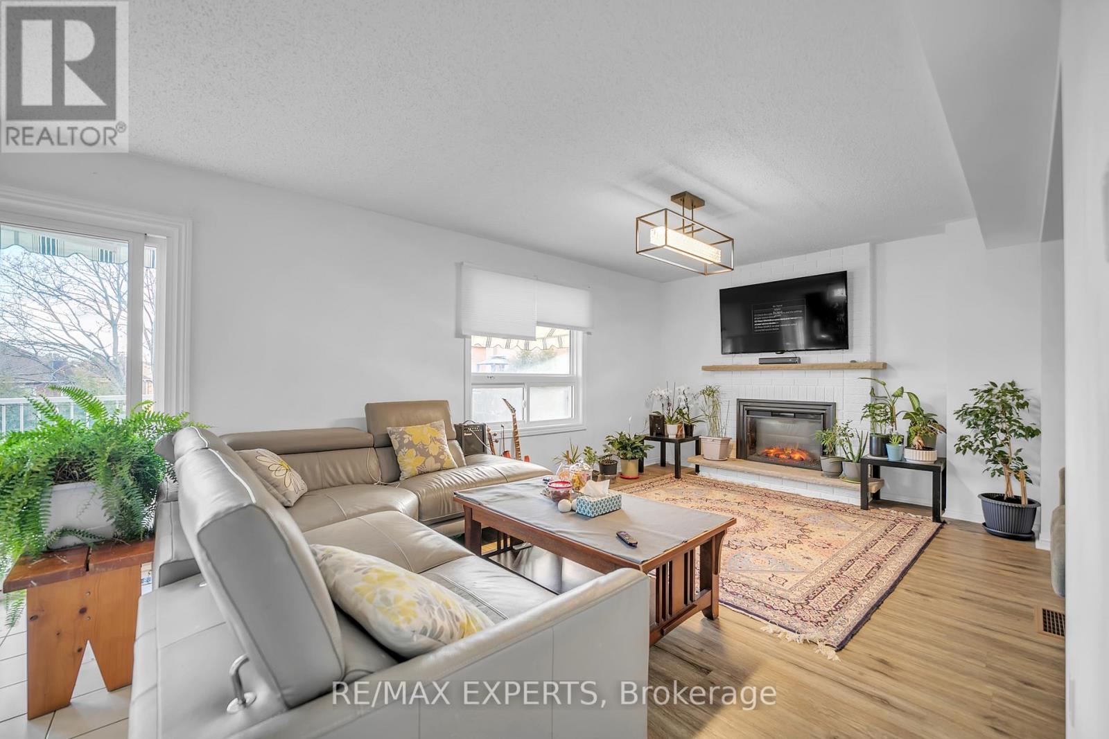 Main - 36 Savage Road, Newmarket, Ontario  L3X 1P7 - Photo 10 - N12577586