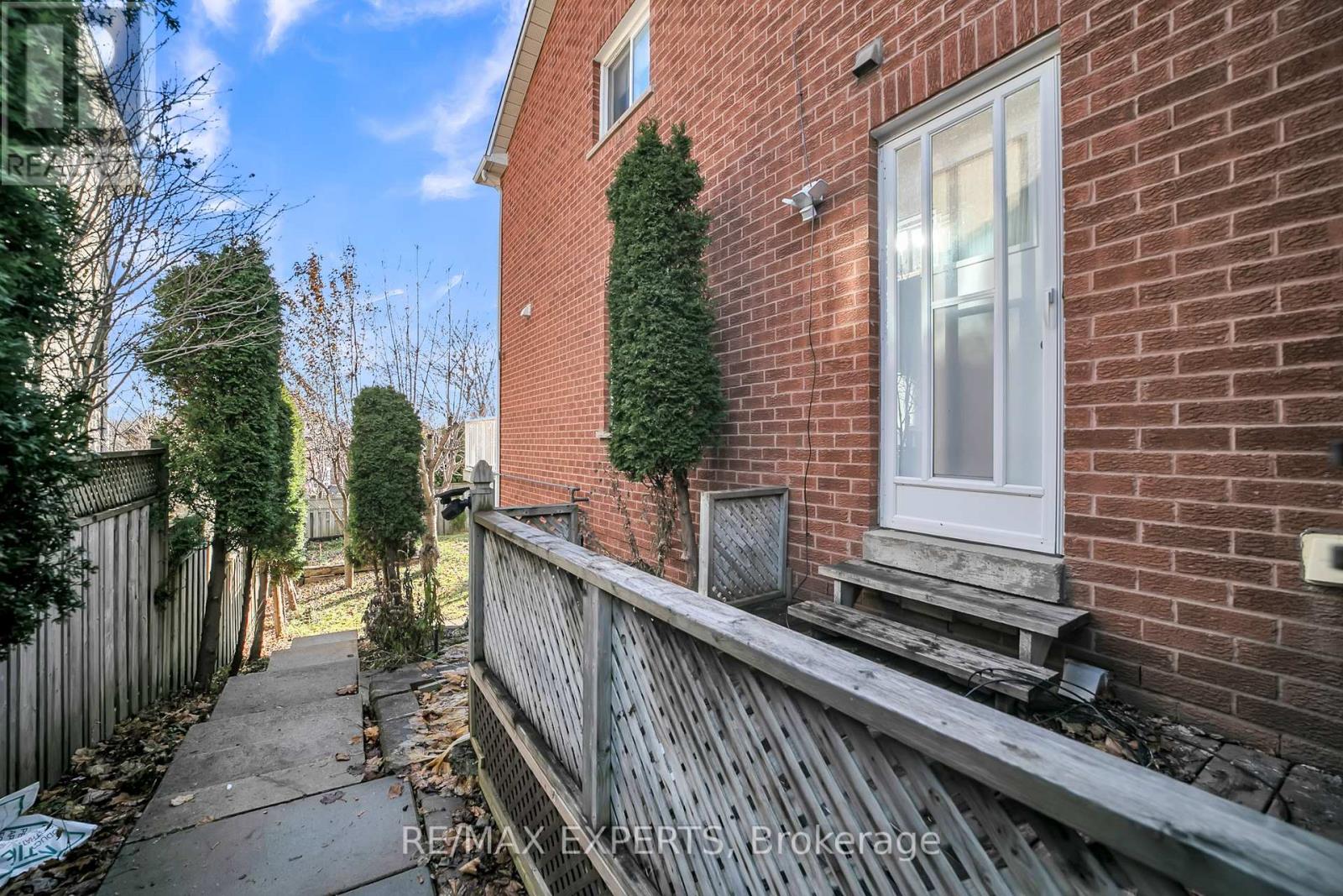 Main - 36 Savage Road, Newmarket, Ontario  L3X 1P7 - Photo 26 - N12577586