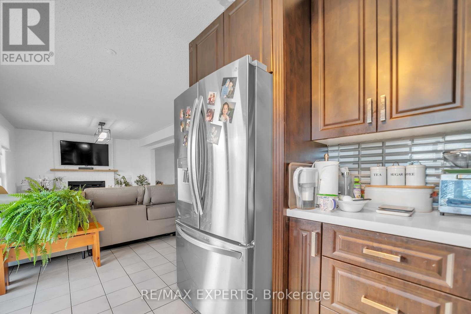 Main - 36 Savage Road, Newmarket, Ontario  L3X 1P7 - Photo 7 - N12577586