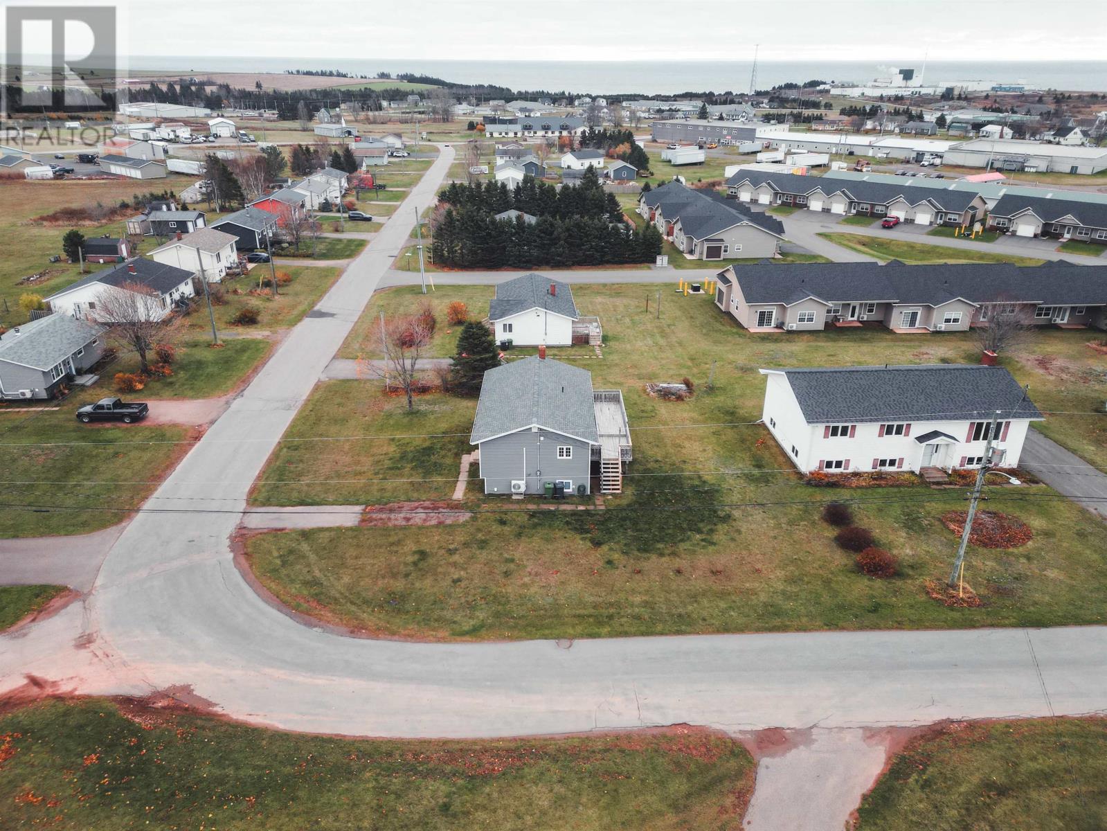 1 Anniversary Avenue, Souris, Prince Edward Island  C0A 2B0 - Photo 4 - 202528557