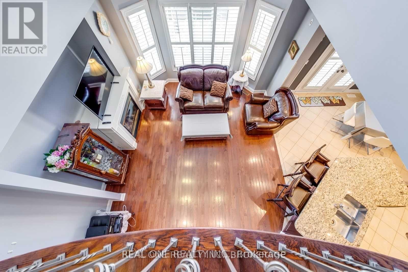 96 Spring Azure Crescent, Oakville, Ontario  L6L 6V8 - Photo 11 - W12577598