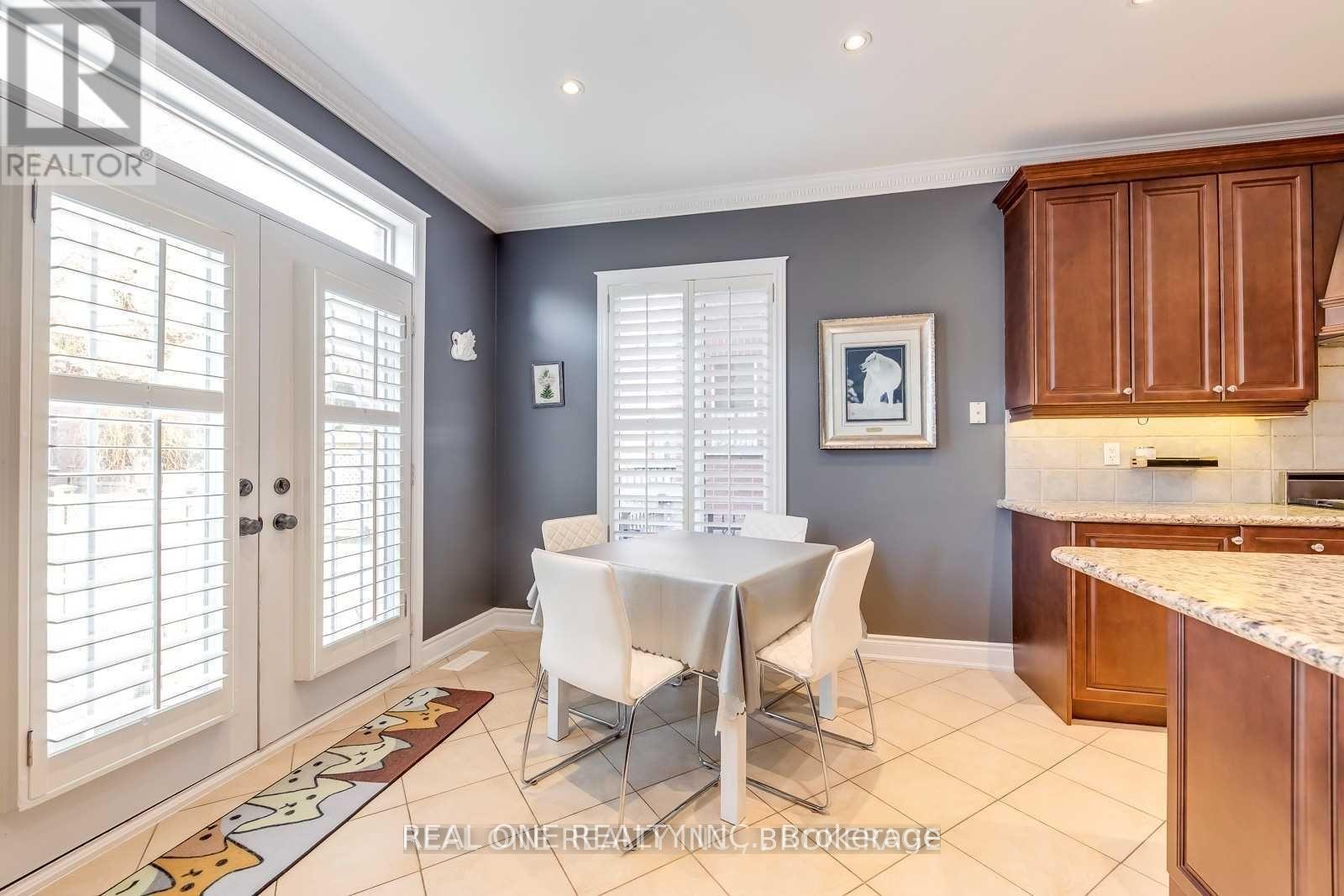 96 Spring Azure Crescent, Oakville, Ontario  L6L 6V8 - Photo 17 - W12577598