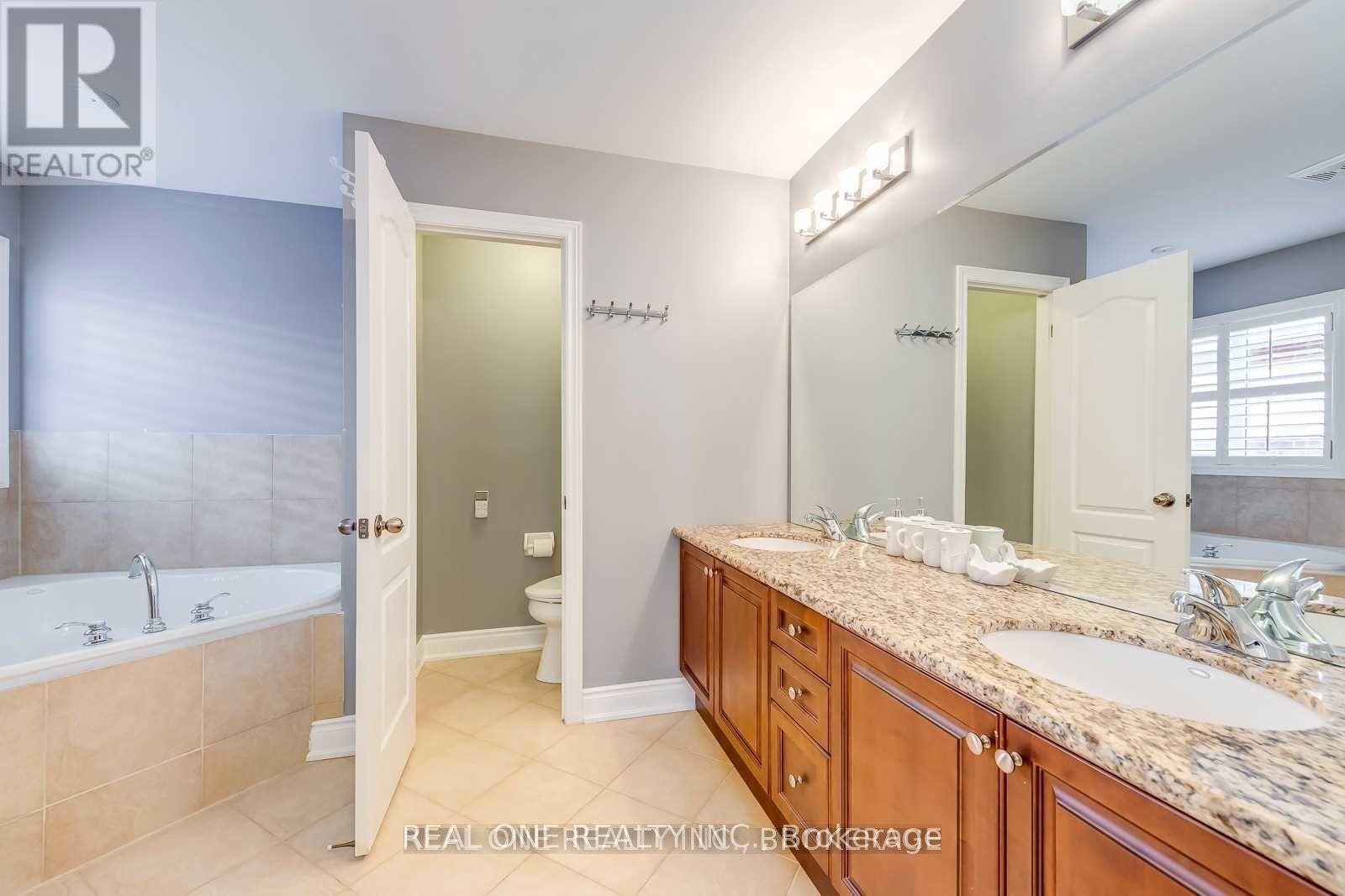 96 Spring Azure Crescent, Oakville, Ontario  L6L 6V8 - Photo 25 - W12577598