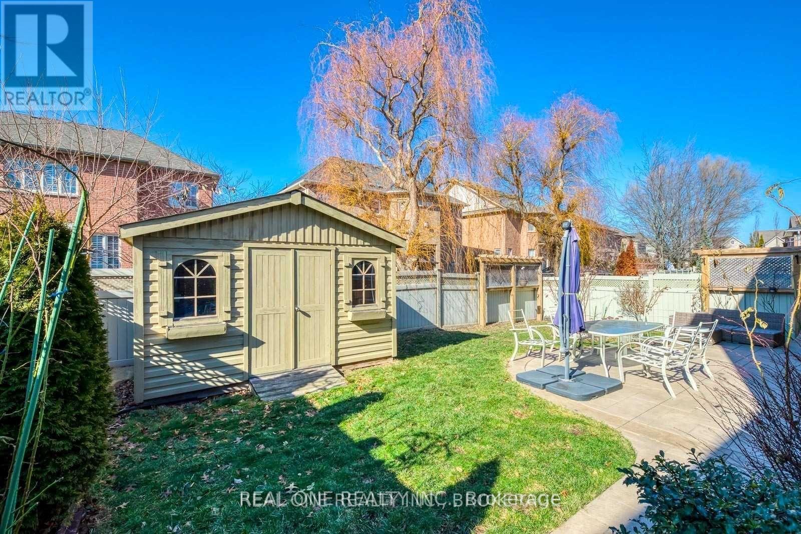 96 Spring Azure Crescent, Oakville, Ontario  L6L 6V8 - Photo 37 - W12577598