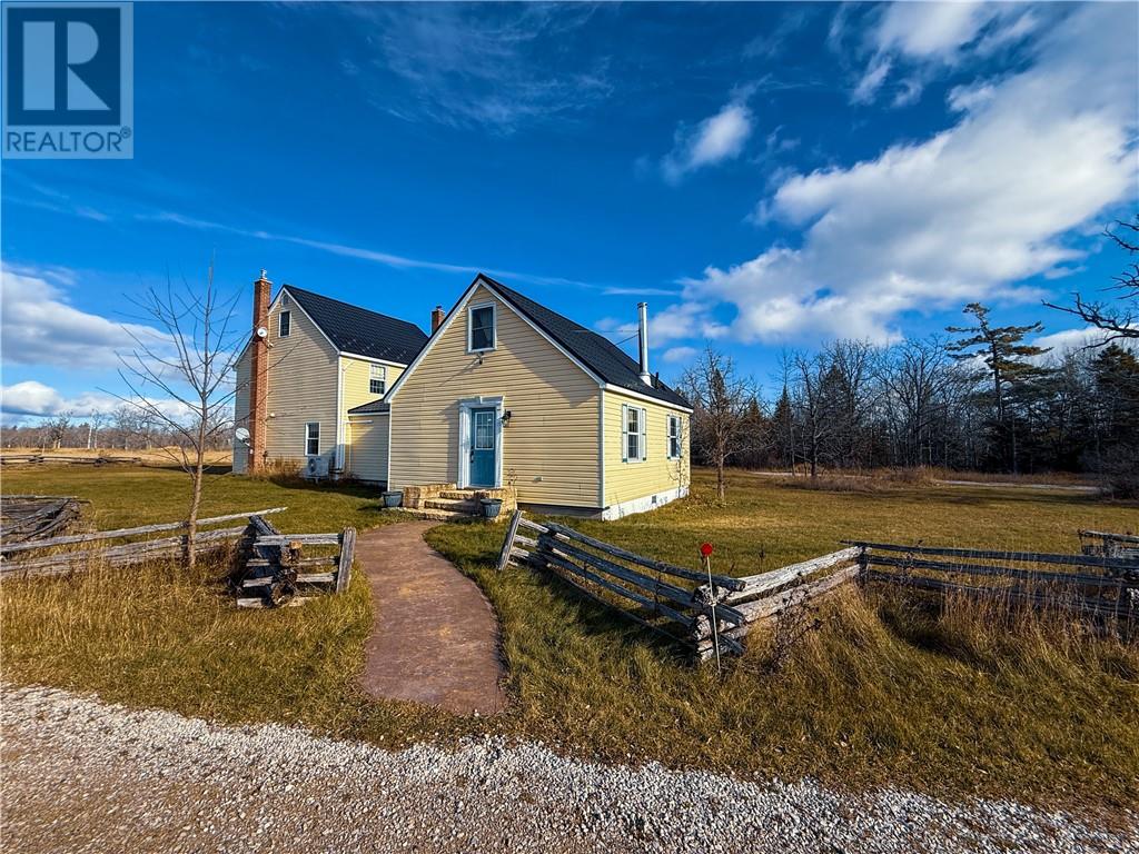 73 Hideaway Road, Manitoulin Island, Ontario  P0P 1J0 - Photo 1 - 2125773