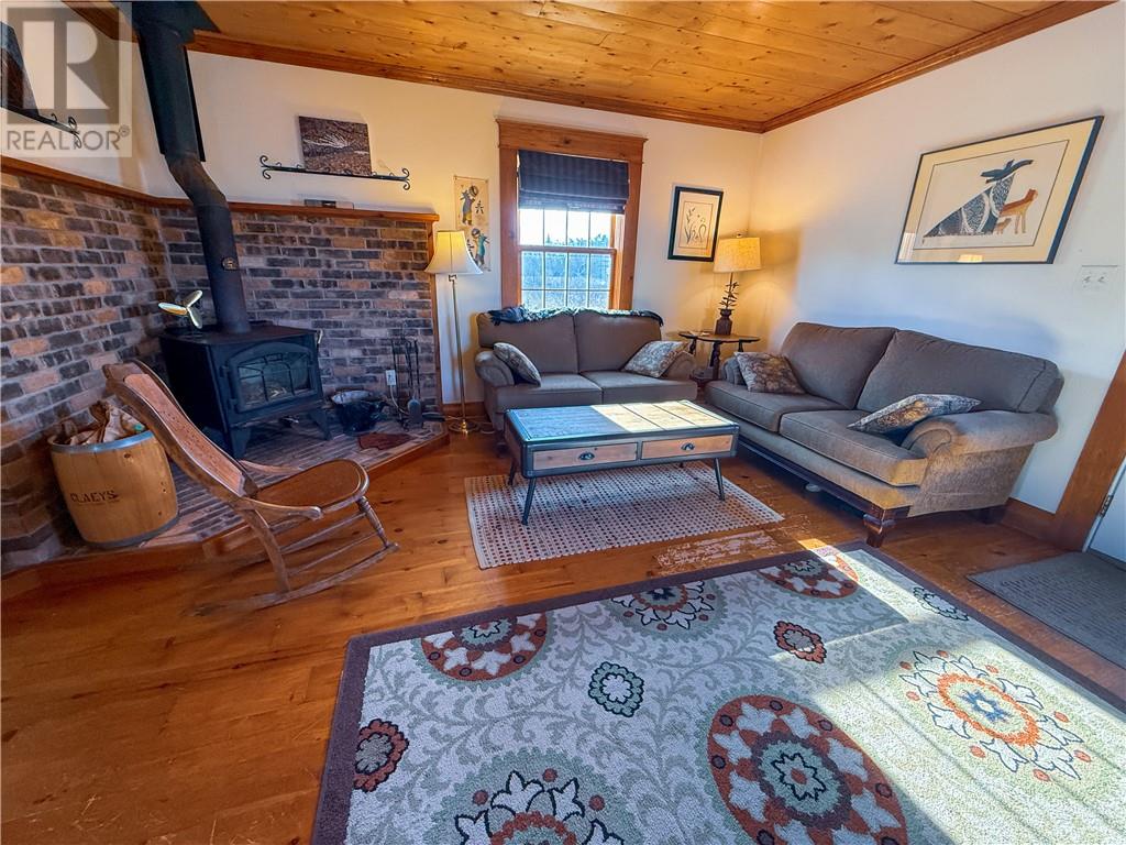 73 Hideaway Road, Manitoulin Island, Ontario  P0P 1J0 - Photo 7 - 2125773