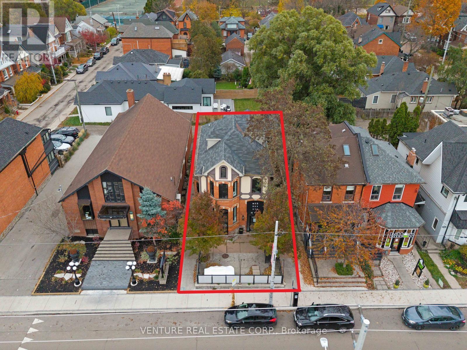 215 Locke Street S, Hamilton, Ontario  L8P 4B6 - Photo 2 - X12577570