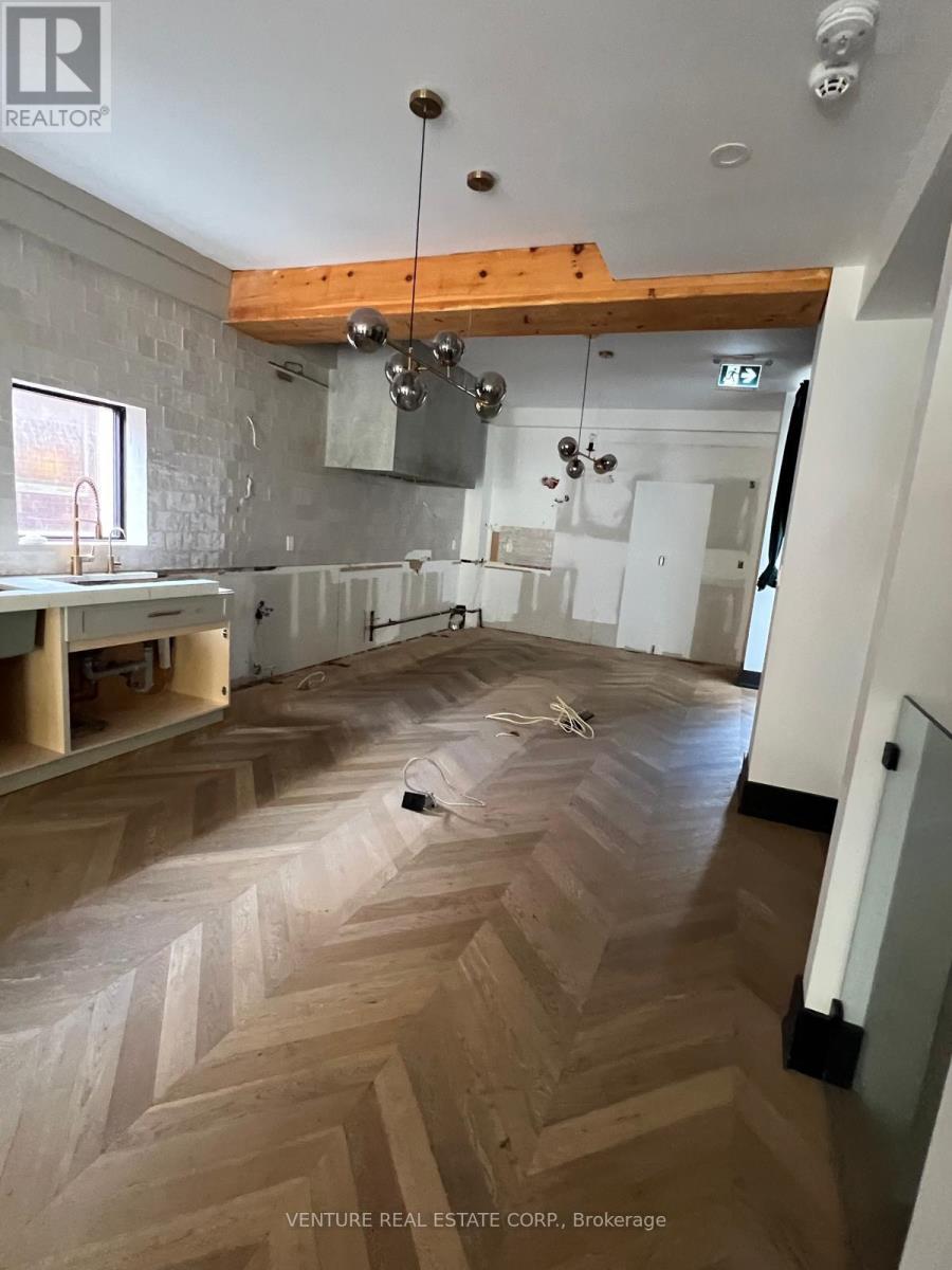 215 Locke Street S, Hamilton, Ontario  L8P 4B6 - Photo 9 - X12577570