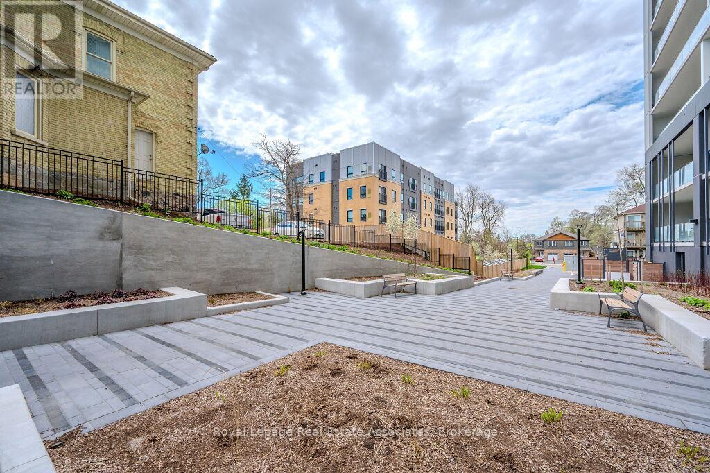 203 - 741 King Street W, Kitchener, Ontario  N2G 1E5 - Photo 10 - X12577580