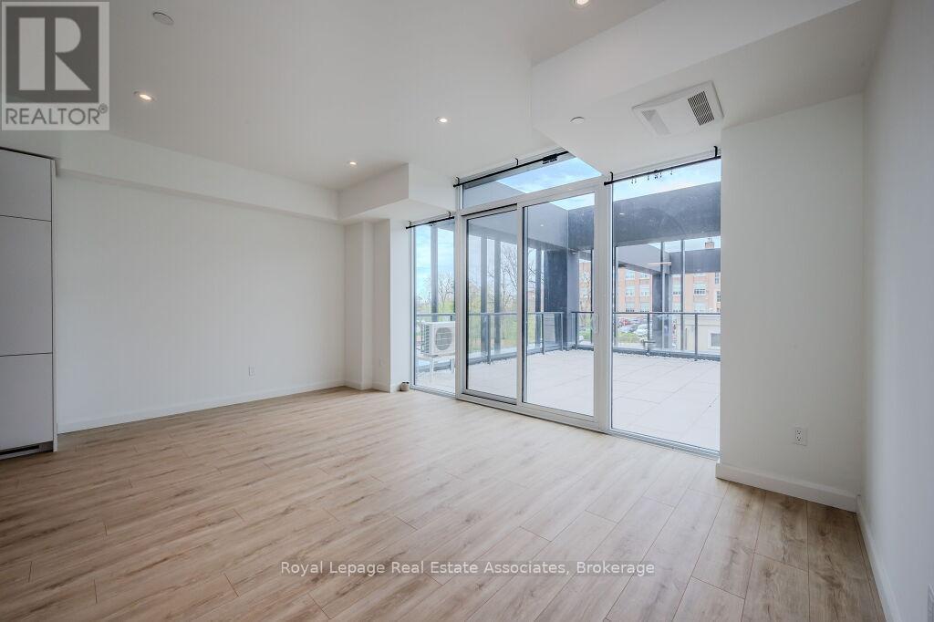 203 - 741 King Street W, Kitchener, Ontario  N2G 1E5 - Photo 32 - X12577580