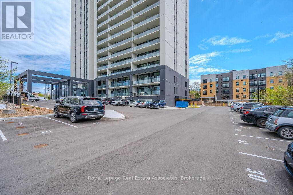 203 - 741 King Street W, Kitchener, Ontario  N2G 1E5 - Photo 4 - X12577580